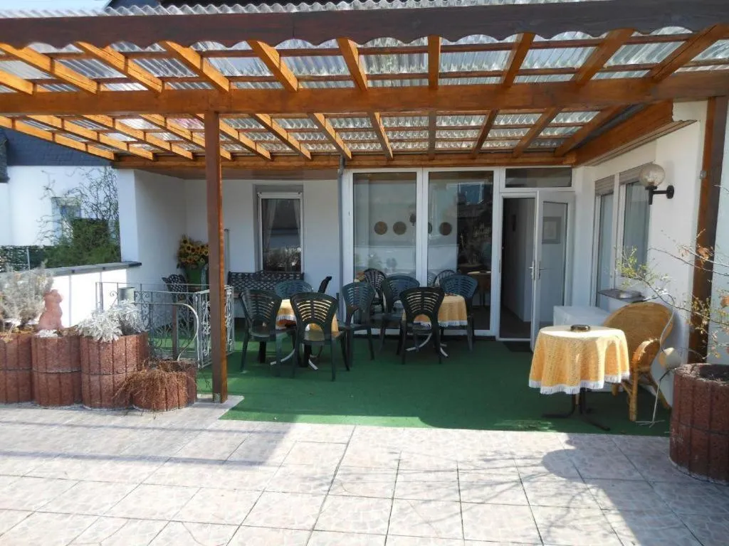 Patio in Weinhaus Hotel zum Josefshof