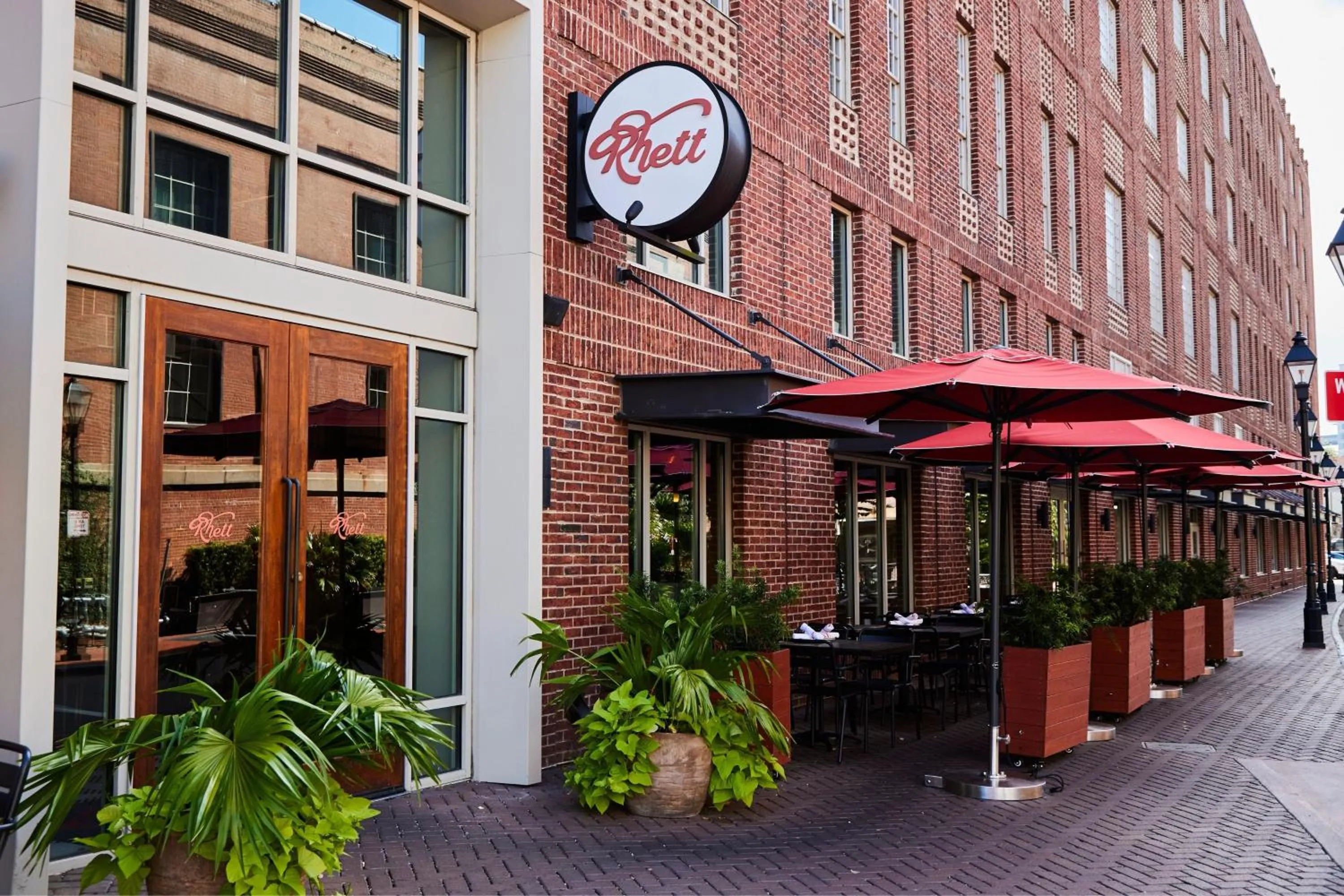 Property building in The Alida, Savannah, a Tribute Portfolio Hotel