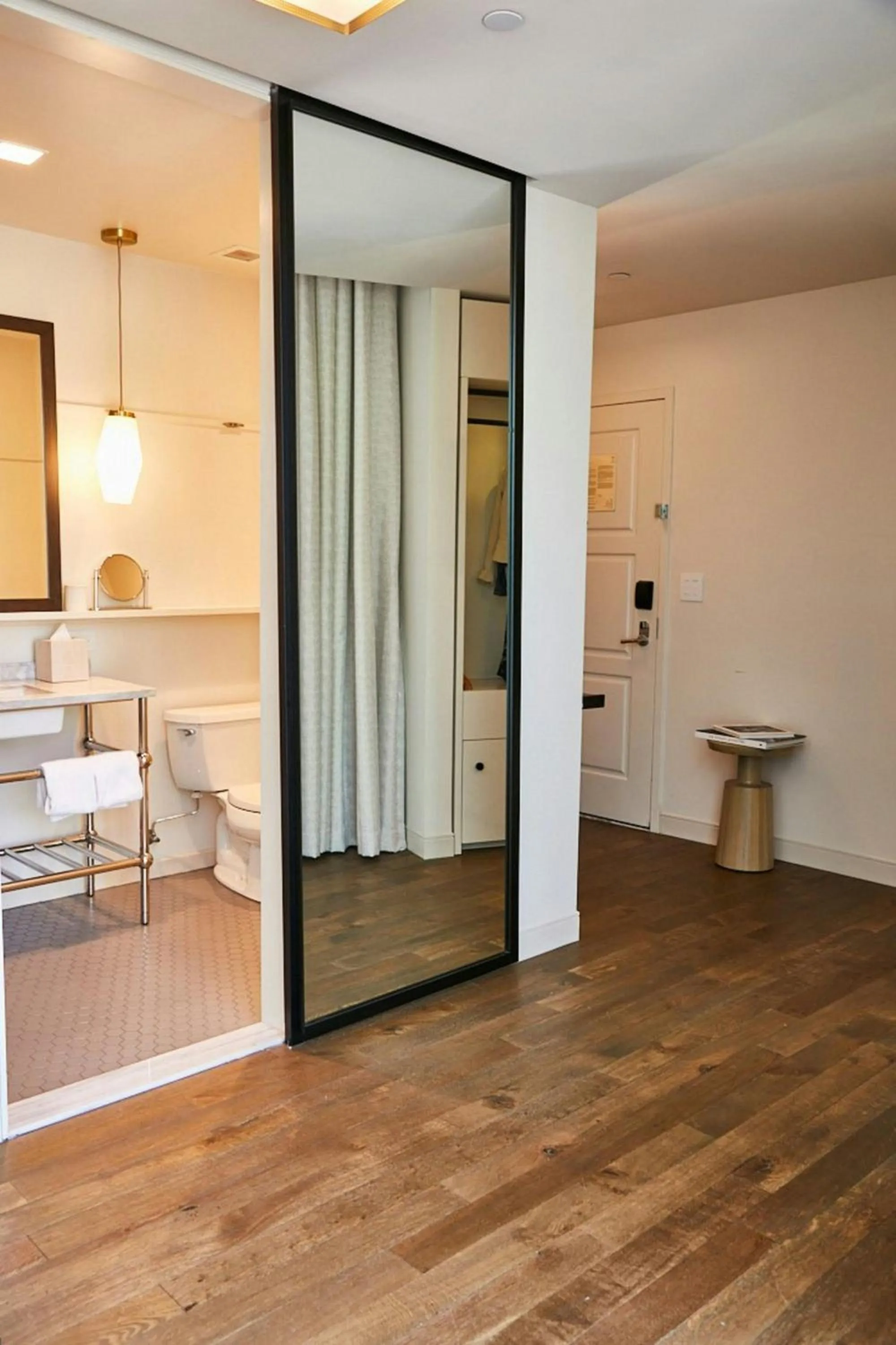 Photo of the whole room in The Alida, Savannah, a Tribute Portfolio Hotel