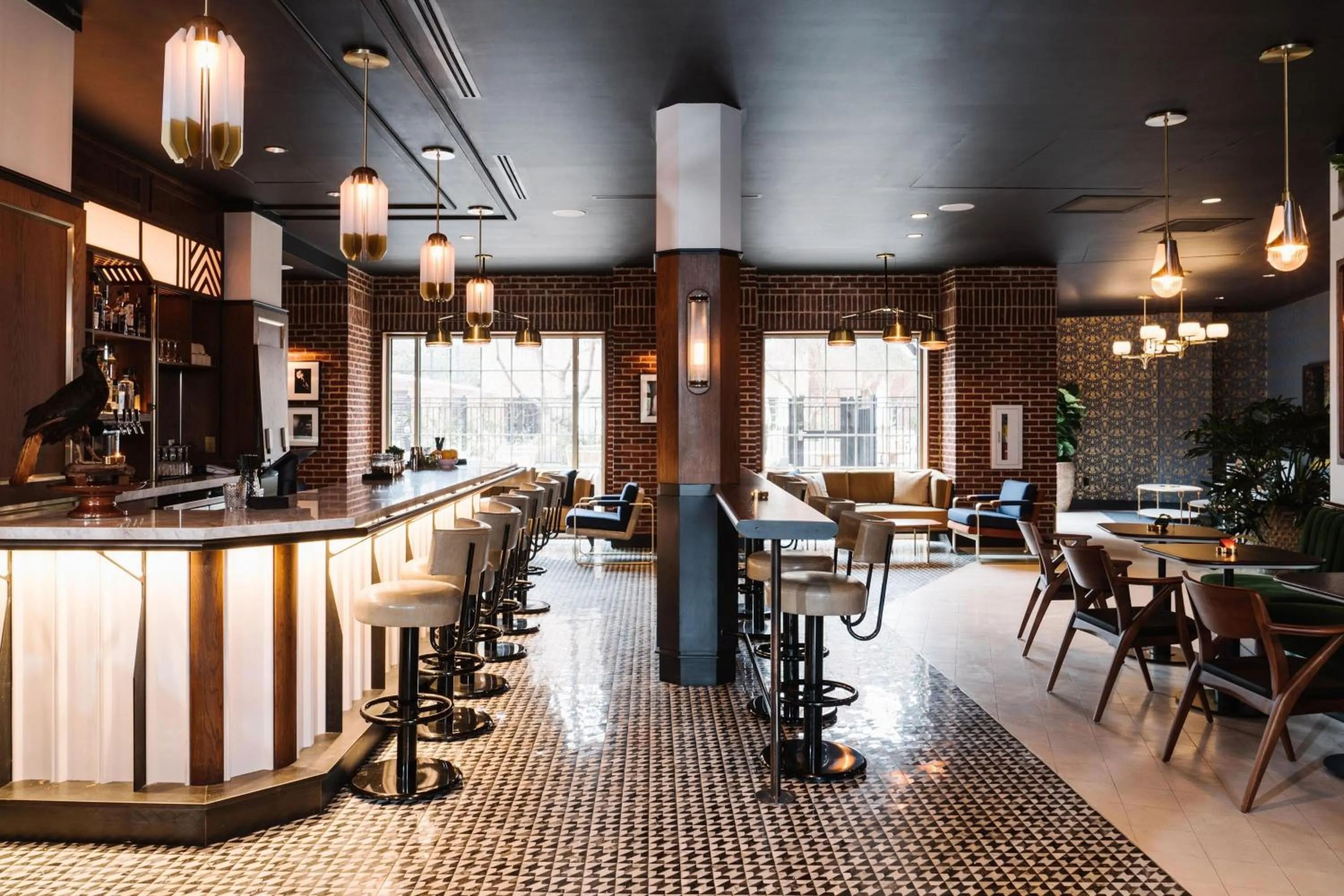 Lounge or bar in The Alida, Savannah, a Tribute Portfolio Hotel