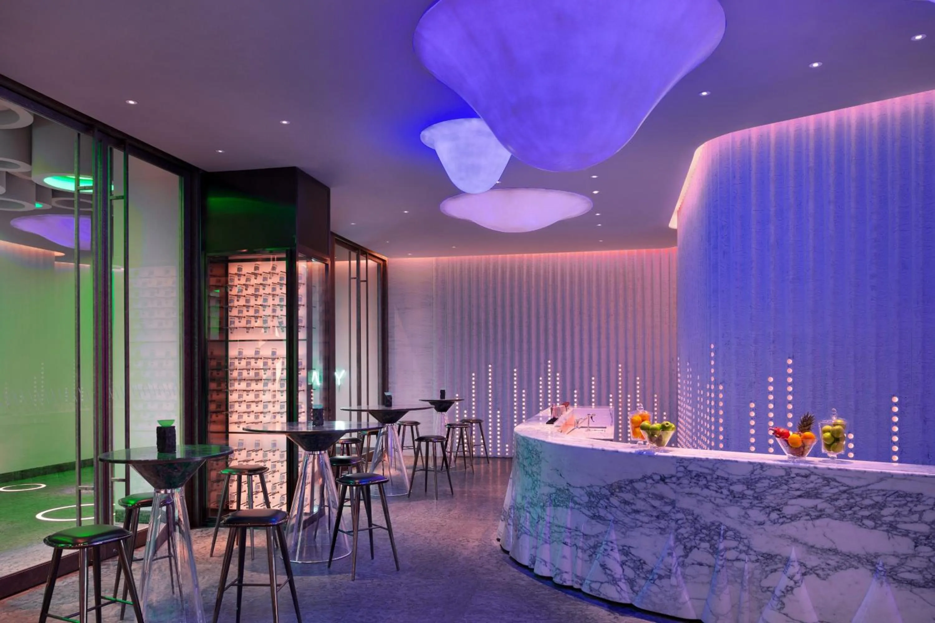 Lounge or bar in W XIAN Hotel