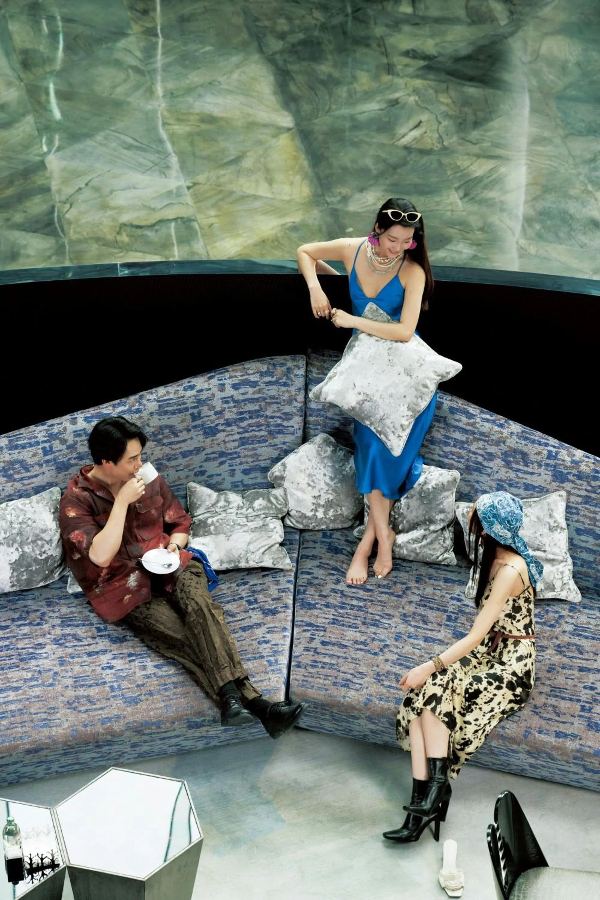 Lounge or bar in W XIAN Hotel