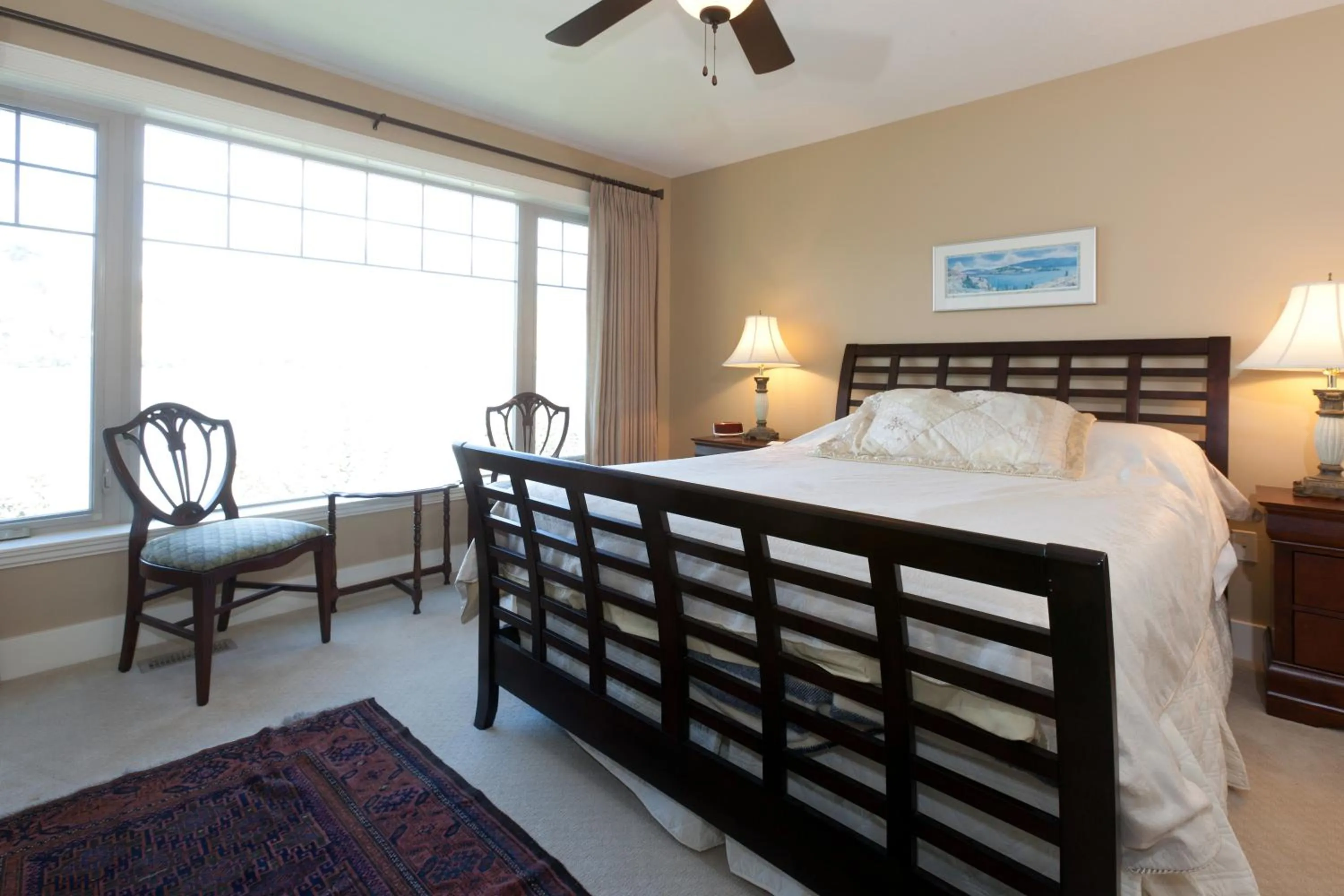 Photo of the whole room, Bed in OKeefes Landing Bed & Breakfast