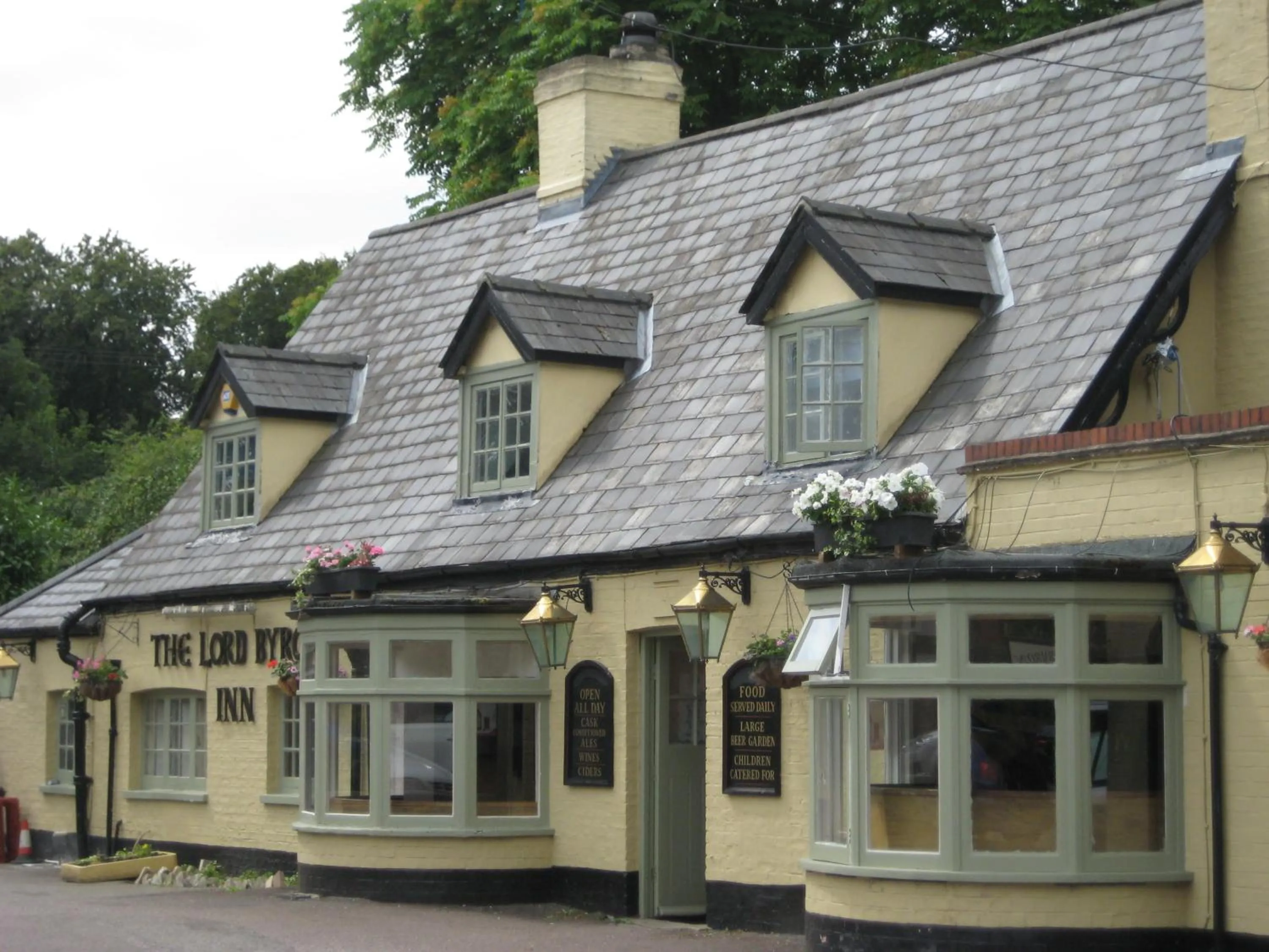 Facade/entrance in The Lord Byron Inn