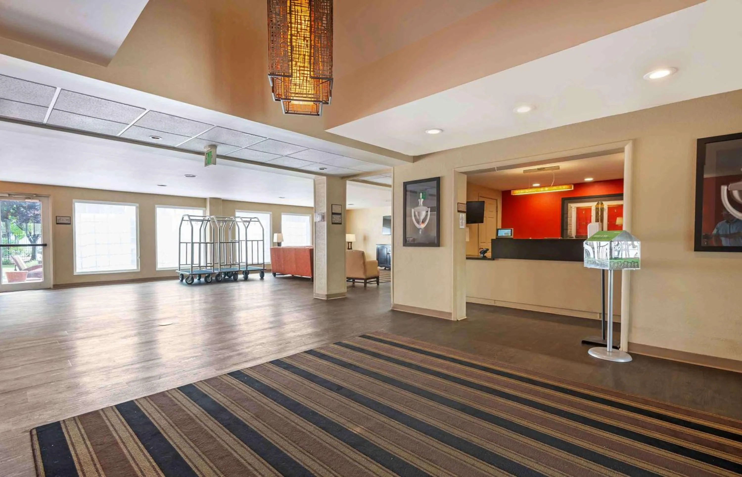 Lobby or reception in Extended Stay America Suites - Secaucus - New York City Area