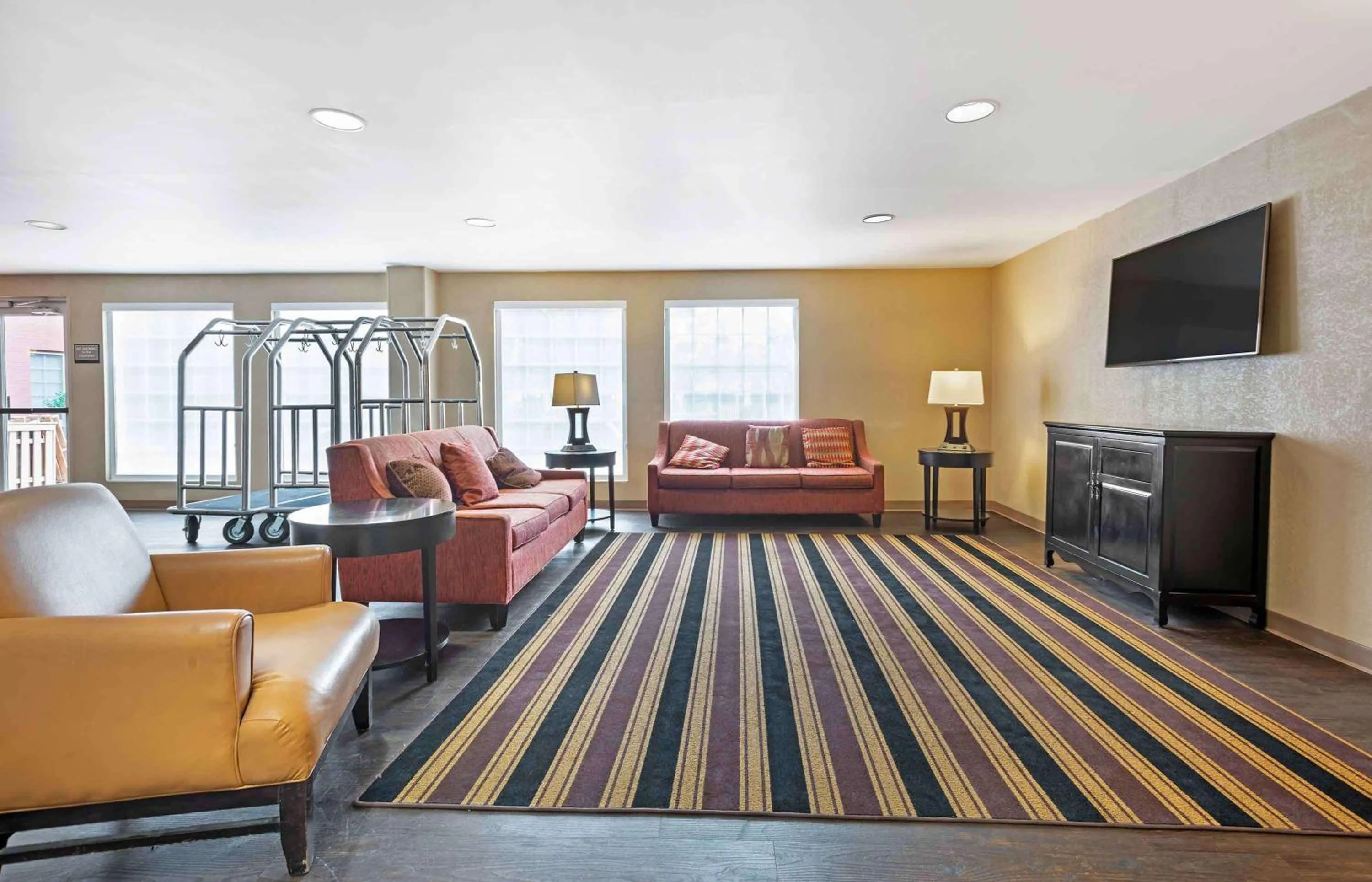 Lobby or reception in Extended Stay America Suites - Secaucus - New York City Area