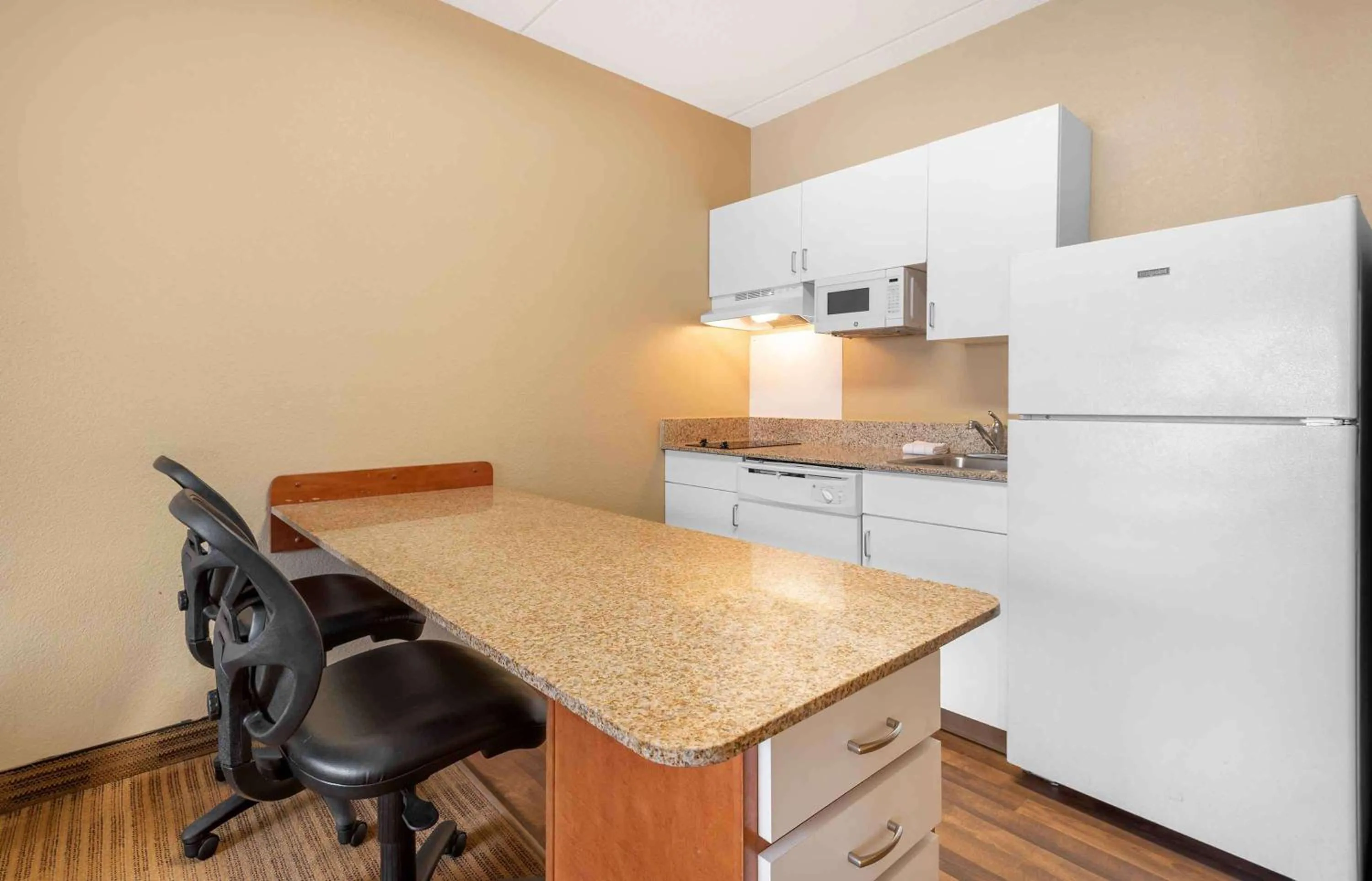 Bedroom in Extended Stay America Suites - Secaucus - New York City Area