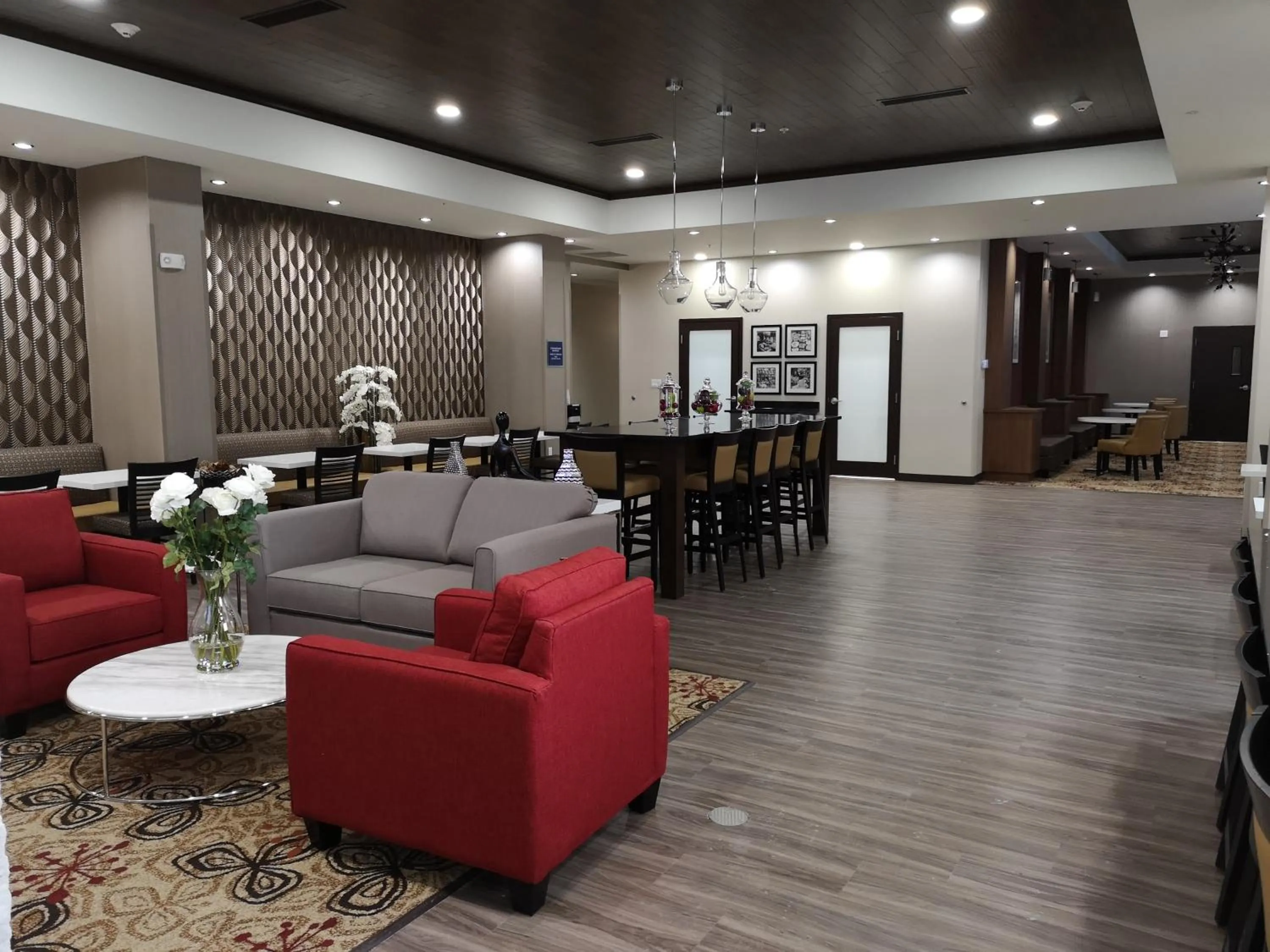 Coffee/tea facilities in Best Western Plus Hinton Inn & Suites