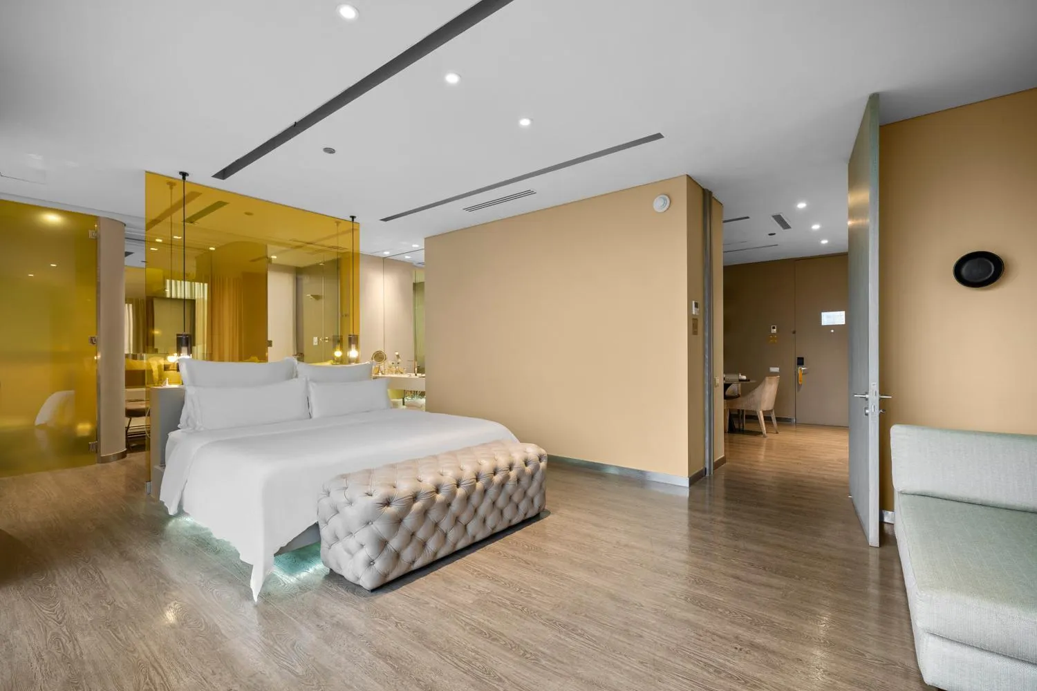 Photo of the whole room, Bed in BOG Hotel