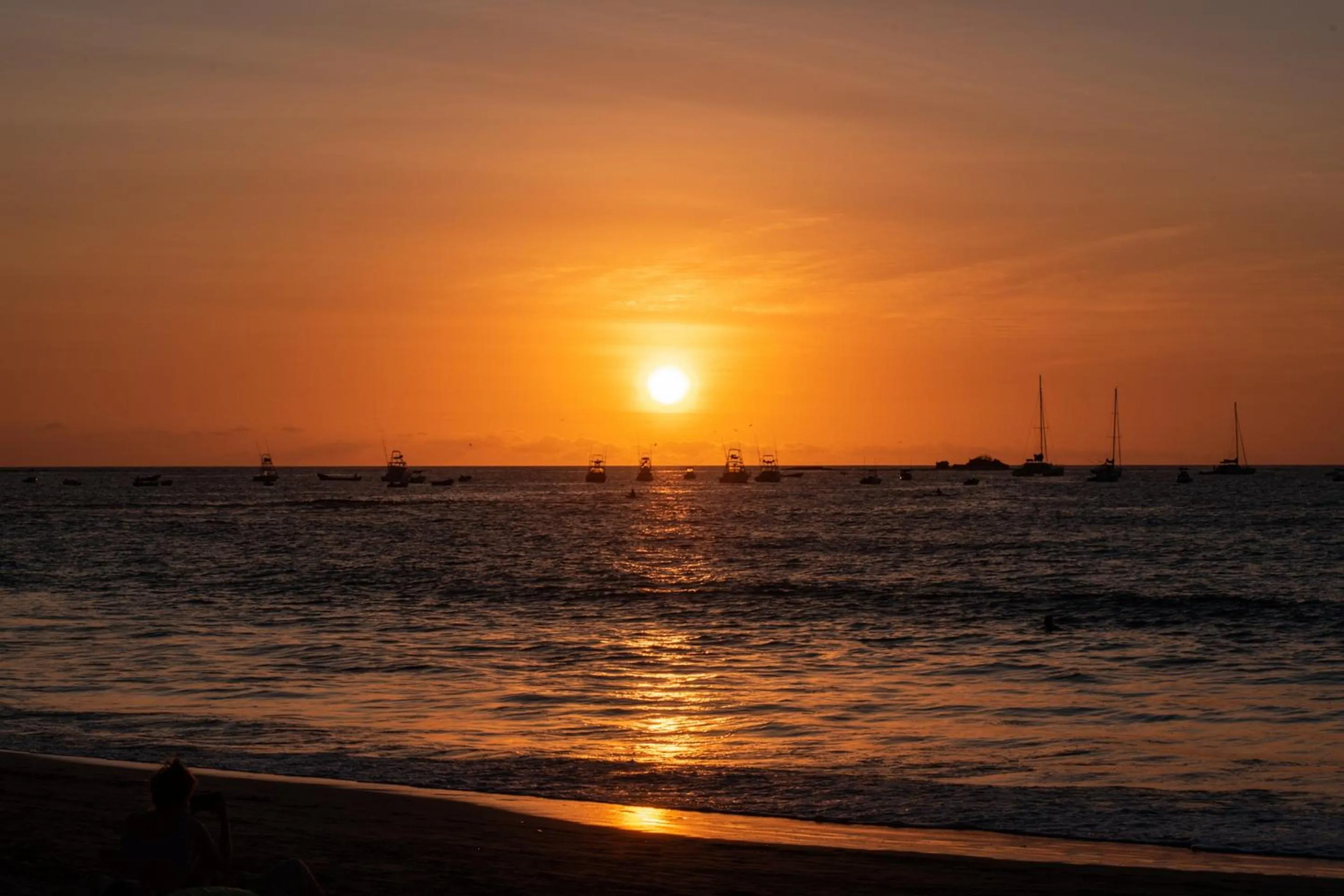 Sunset in Hotel Tamarindo Diria Beach Resort