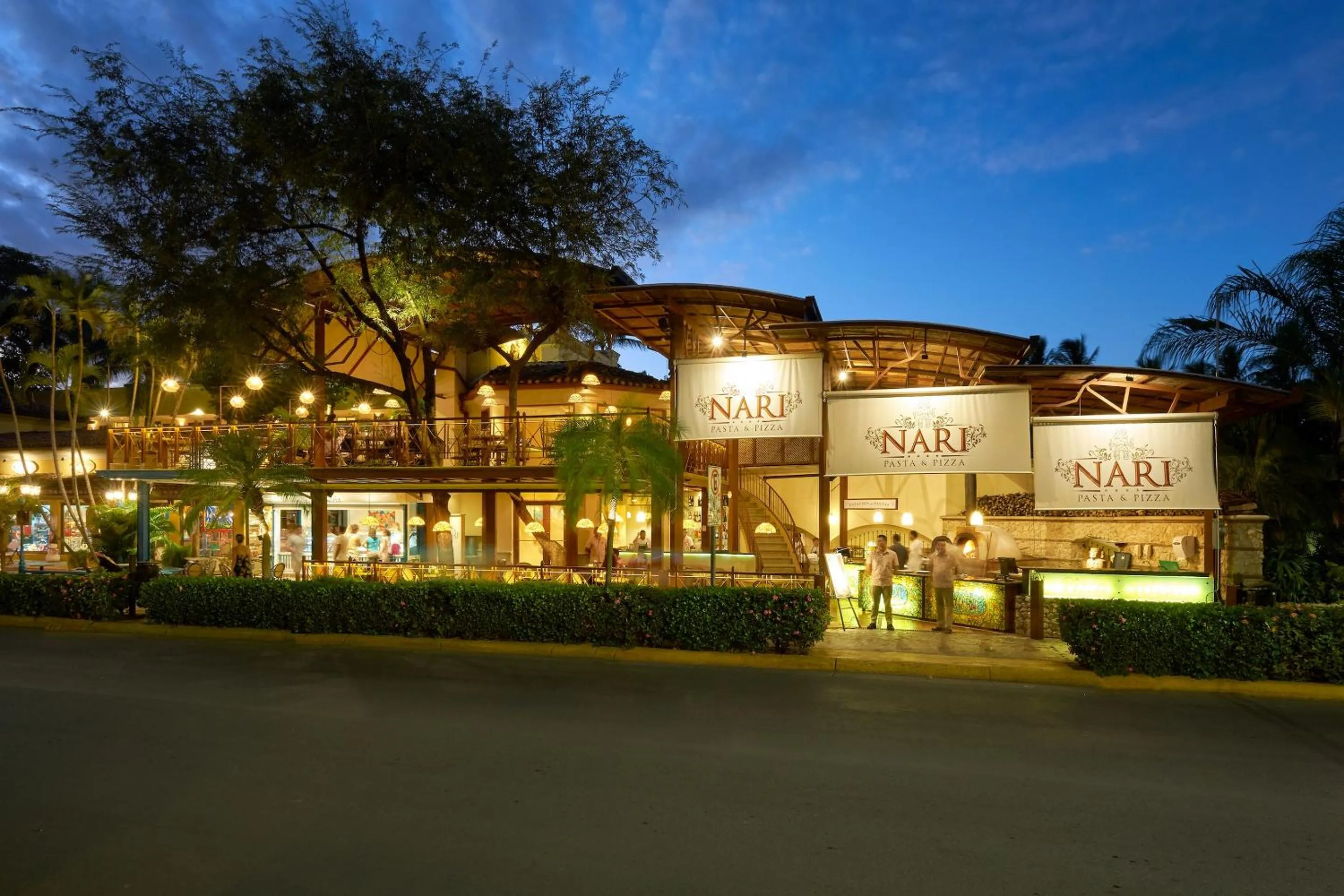 Restaurant/places to eat in Hotel Tamarindo Diria Beach Resort