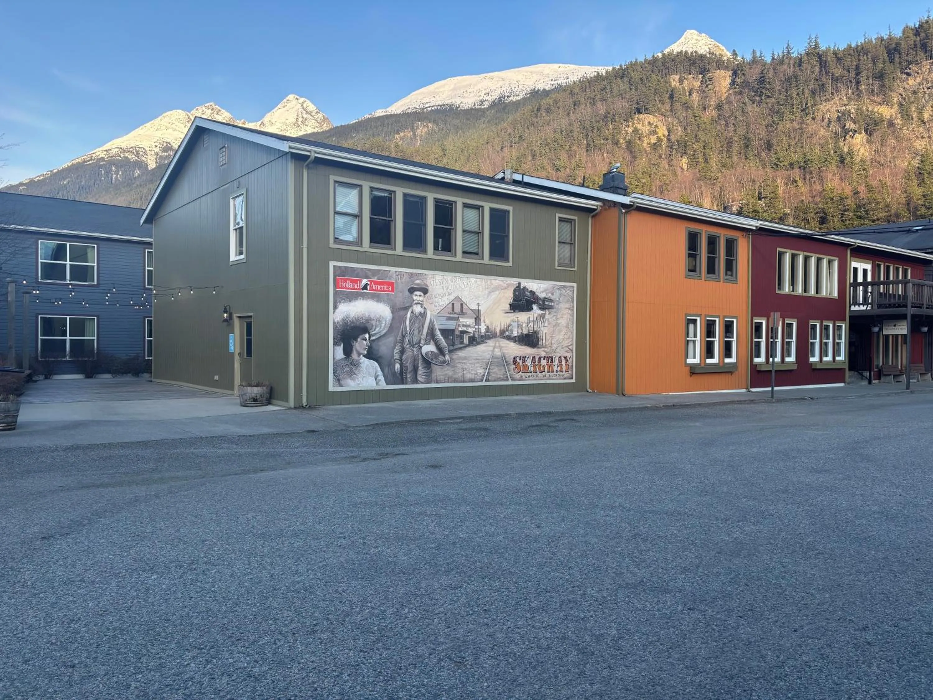 Property building in Holland America Skagway Inn