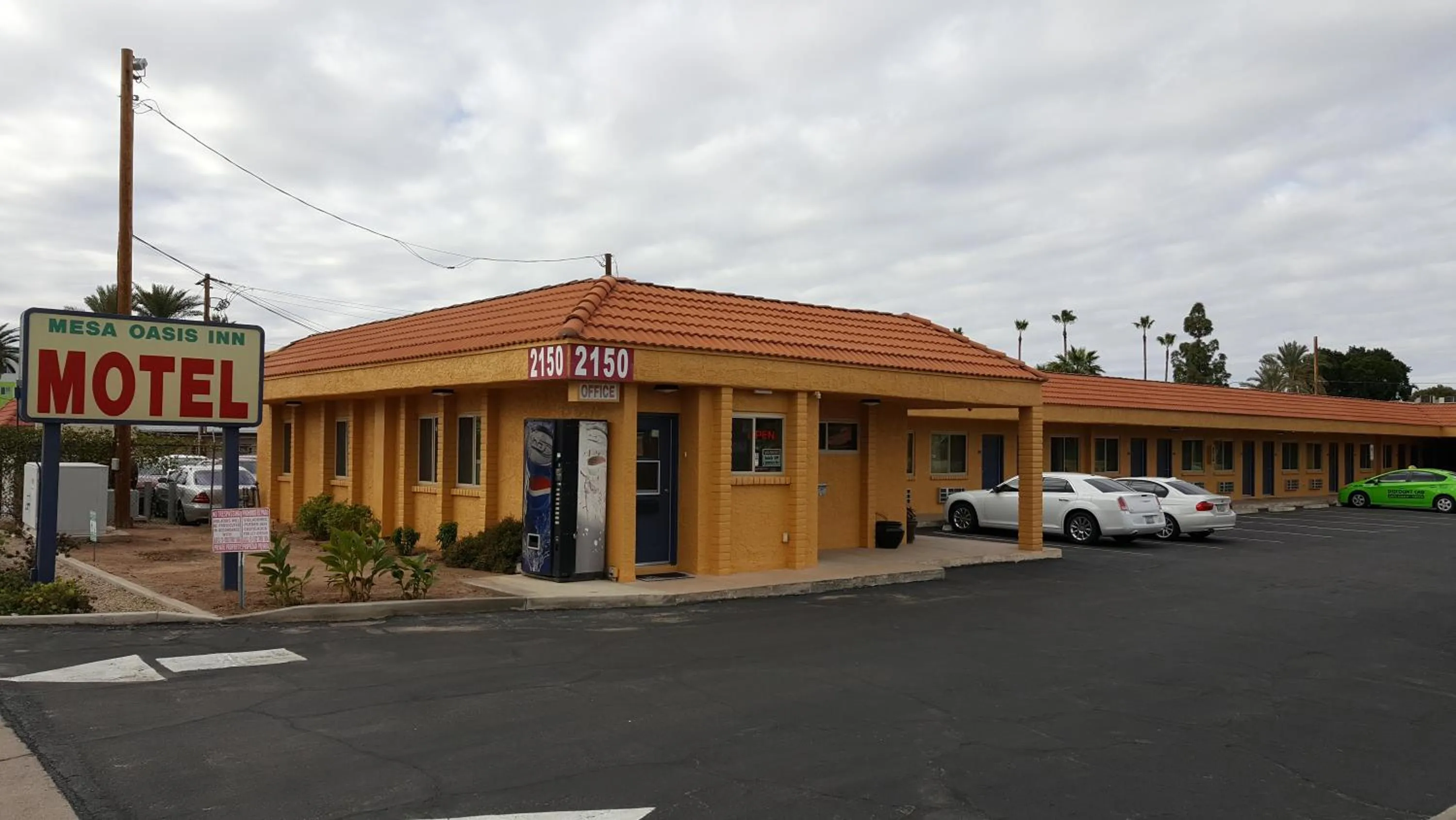 Property building in Mesa Oasis Inn & Motel