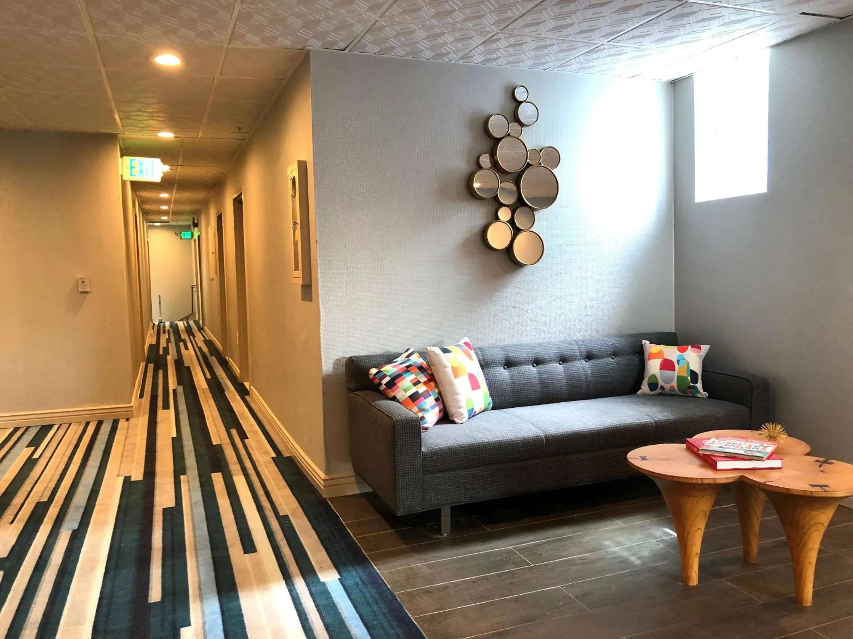 Communal lounge/ TV room in Signature San Francisco