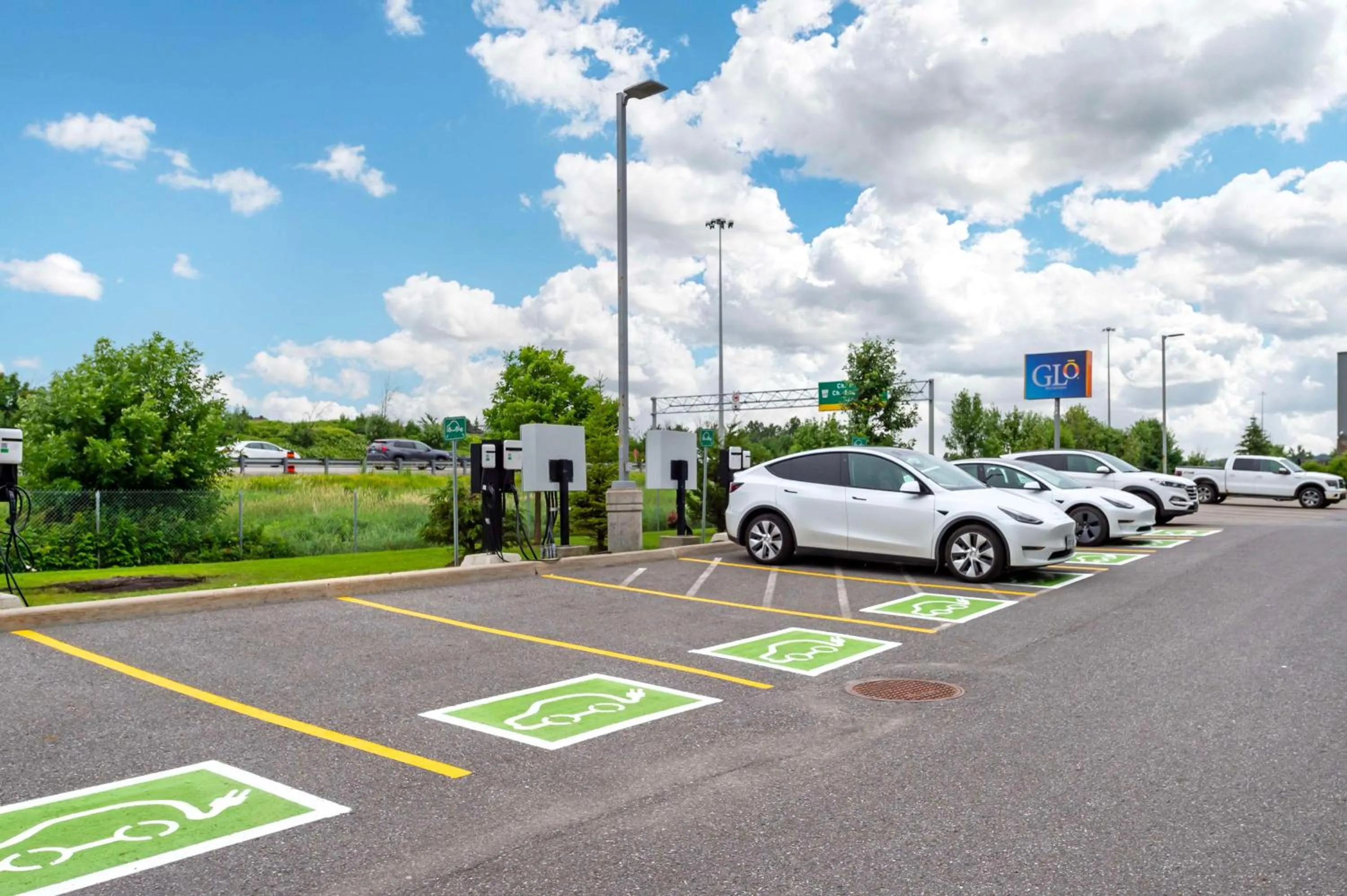 Property building in GLō Best Western Kanata Ottawa West