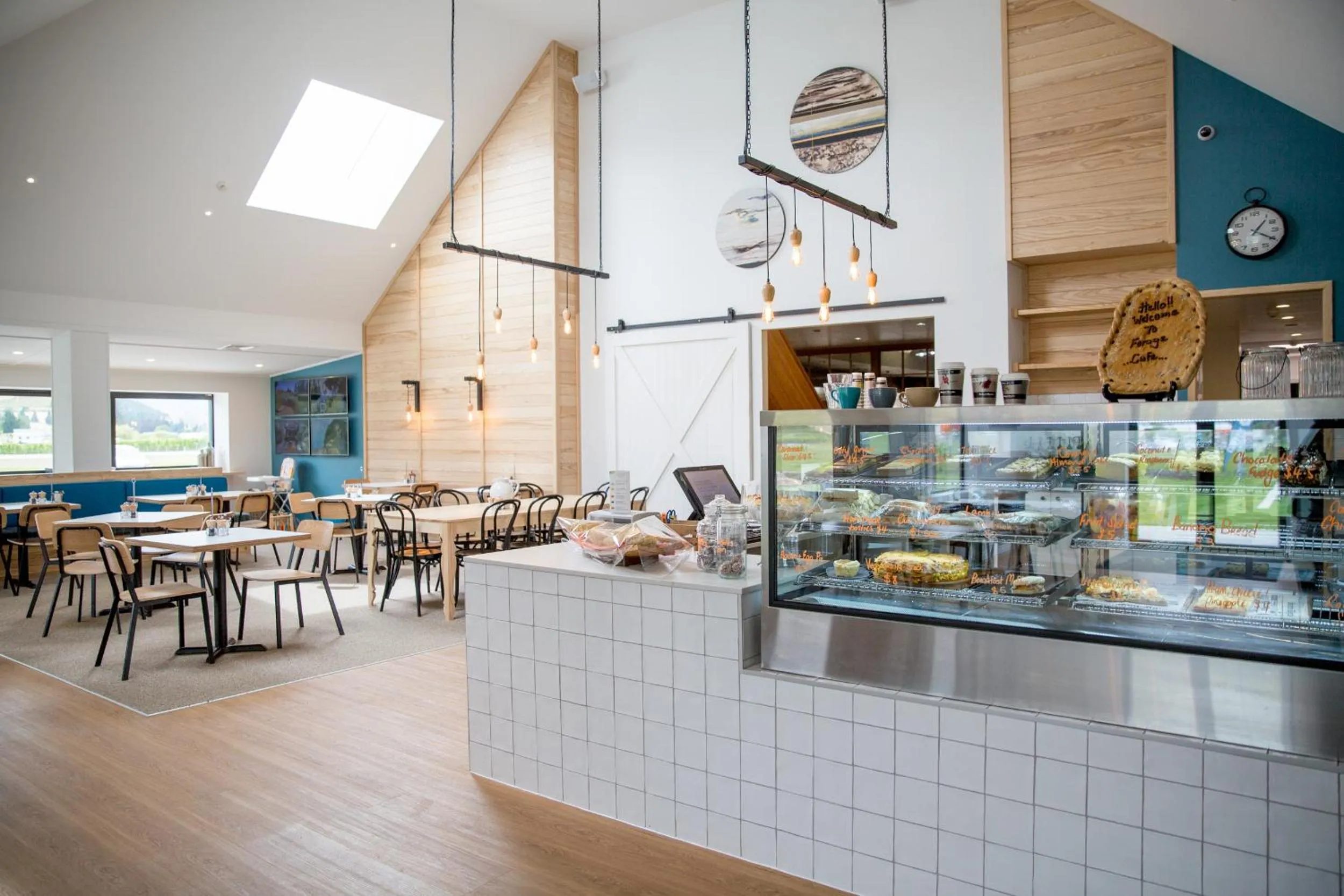 Restaurant/places to eat in The Harvest Hotel