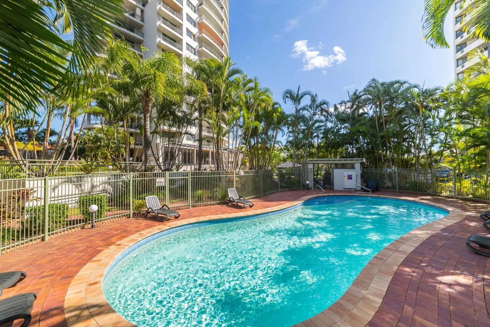Swimming pool in The Meriton Apartments on Main Beach