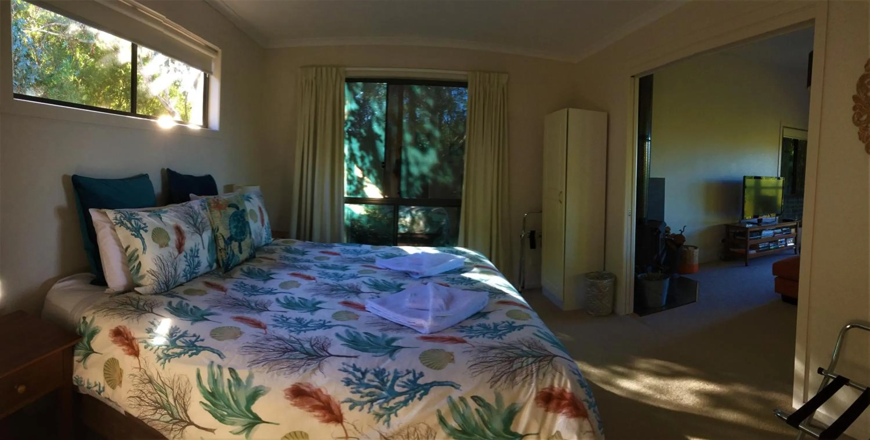 Bed in Sandpiper Ocean Cottages