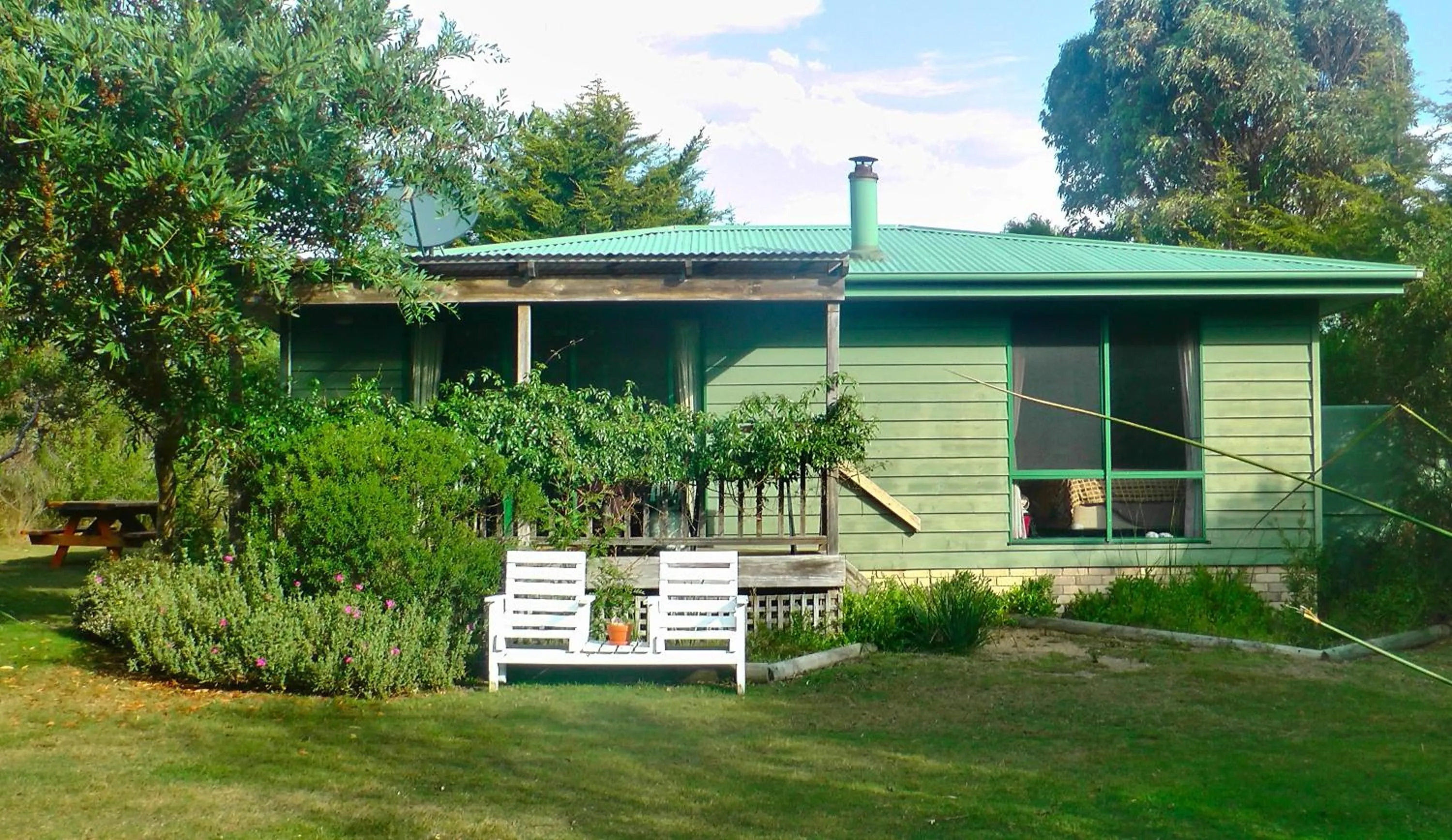 Facade/entrance in Sandpiper Ocean Cottages