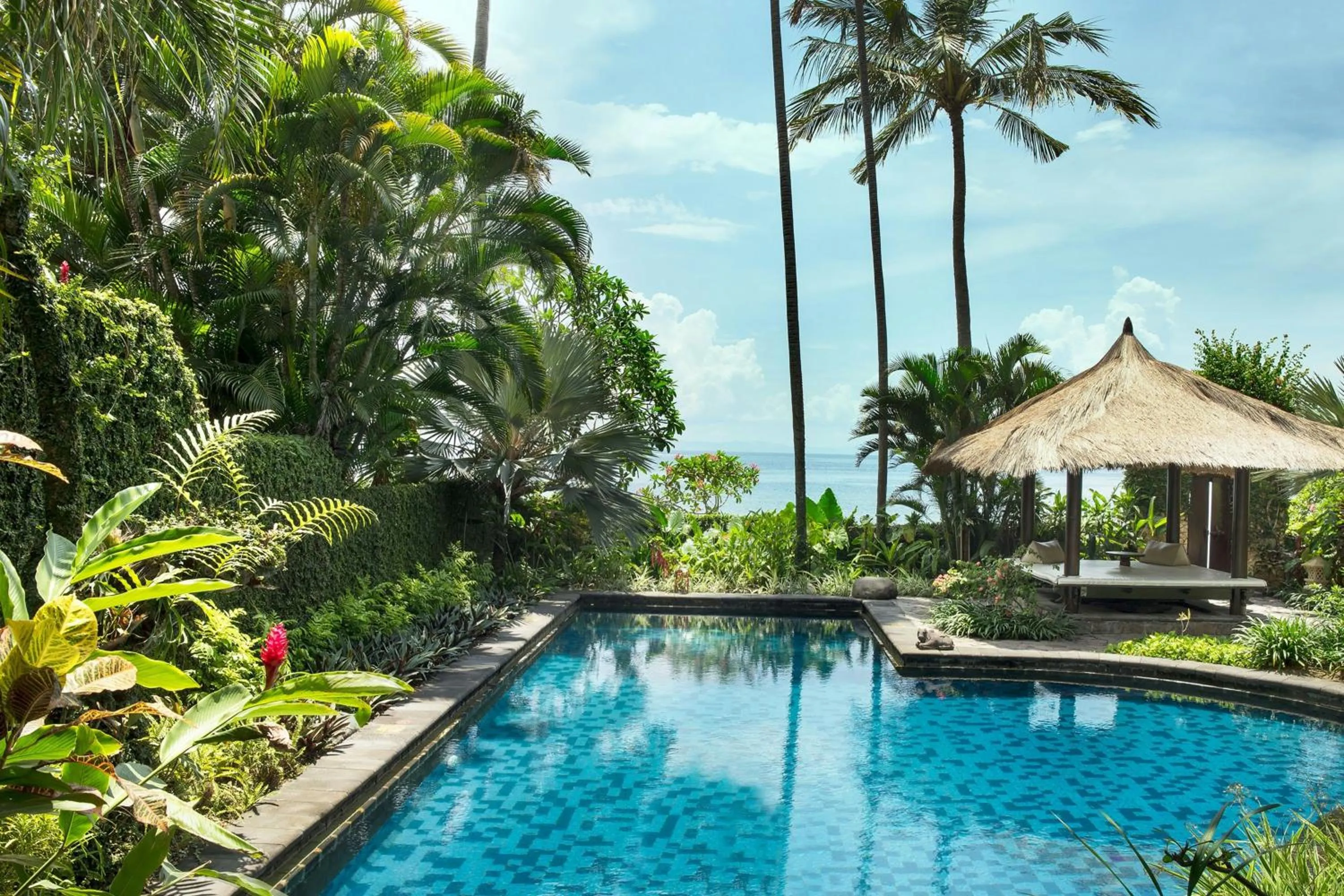 Swimming pool in Sheraton Senggigi Beach Resort
