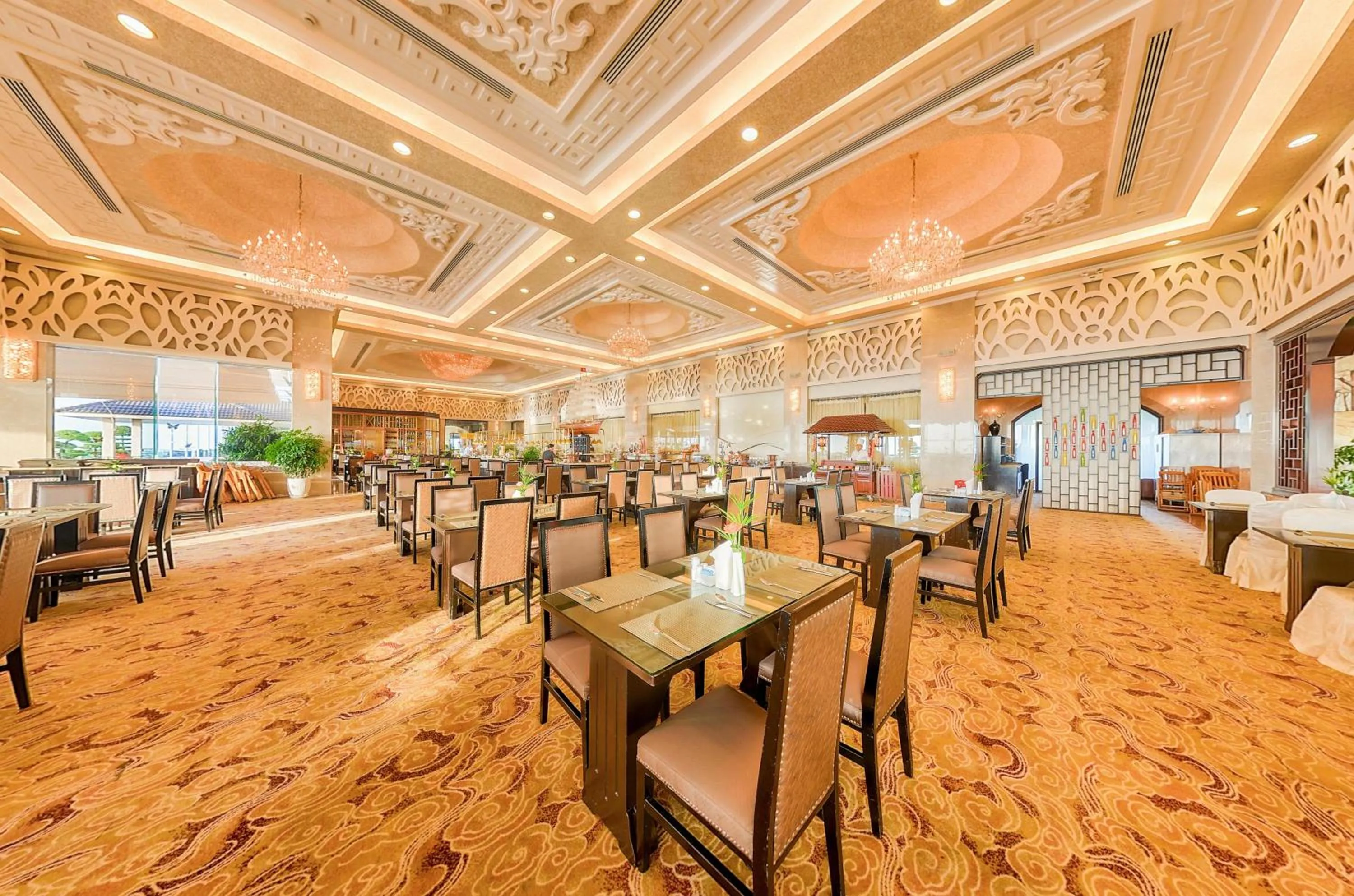 Restaurant/places to eat in Sea Links Beach Villa