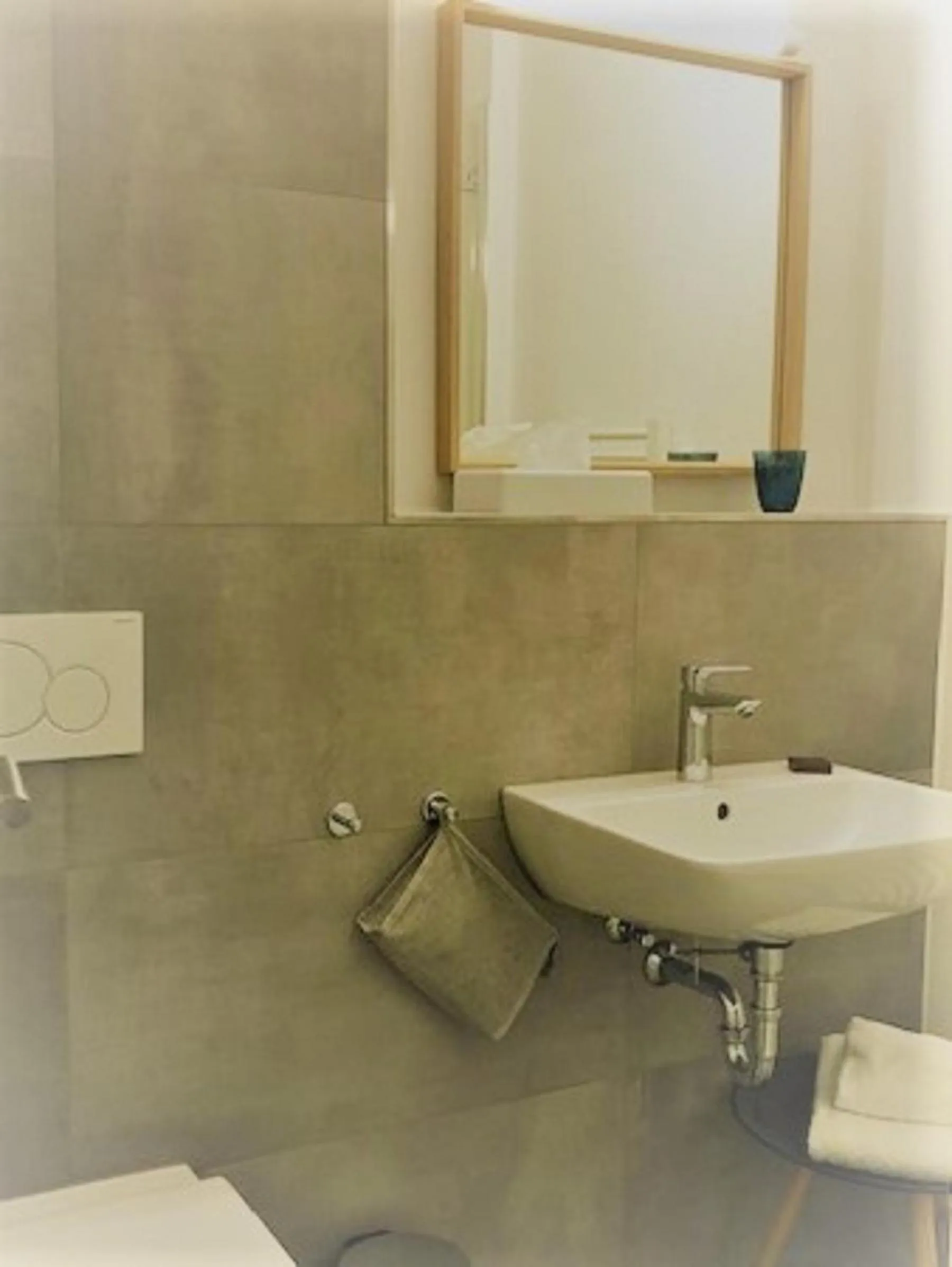 Bathroom in Hotel F-RITZ