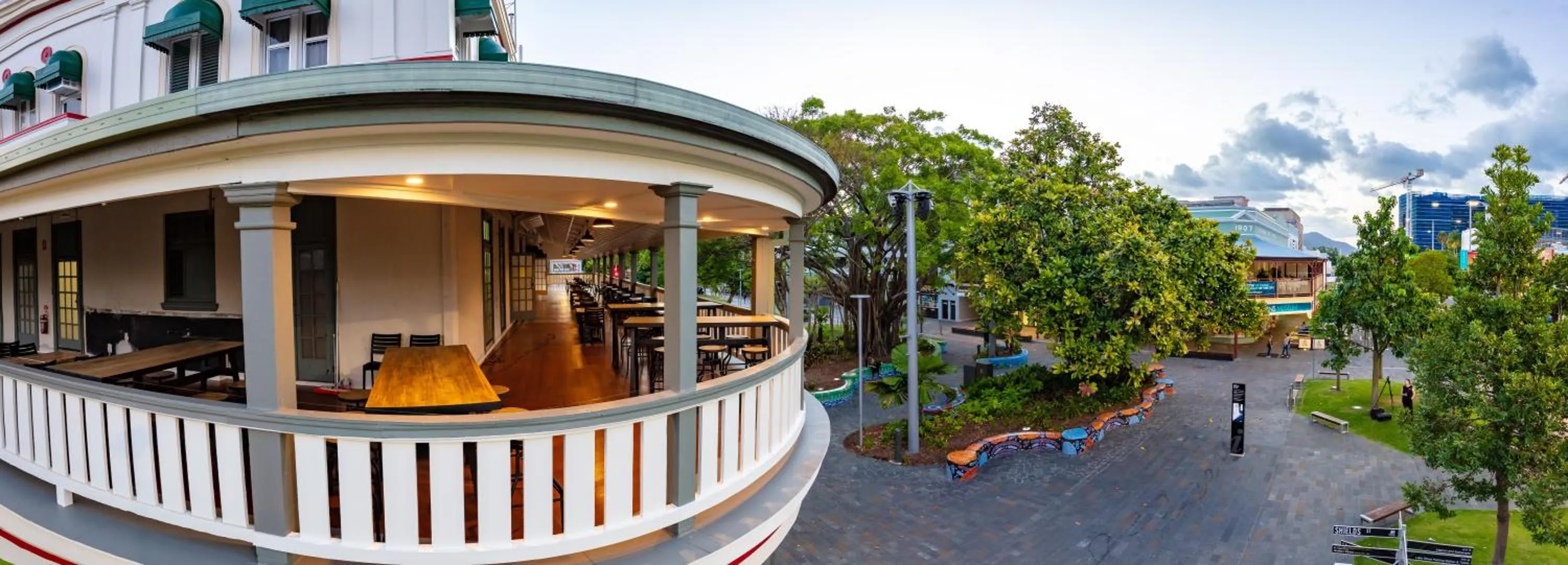 Balcony/Terrace in Hides Hotel