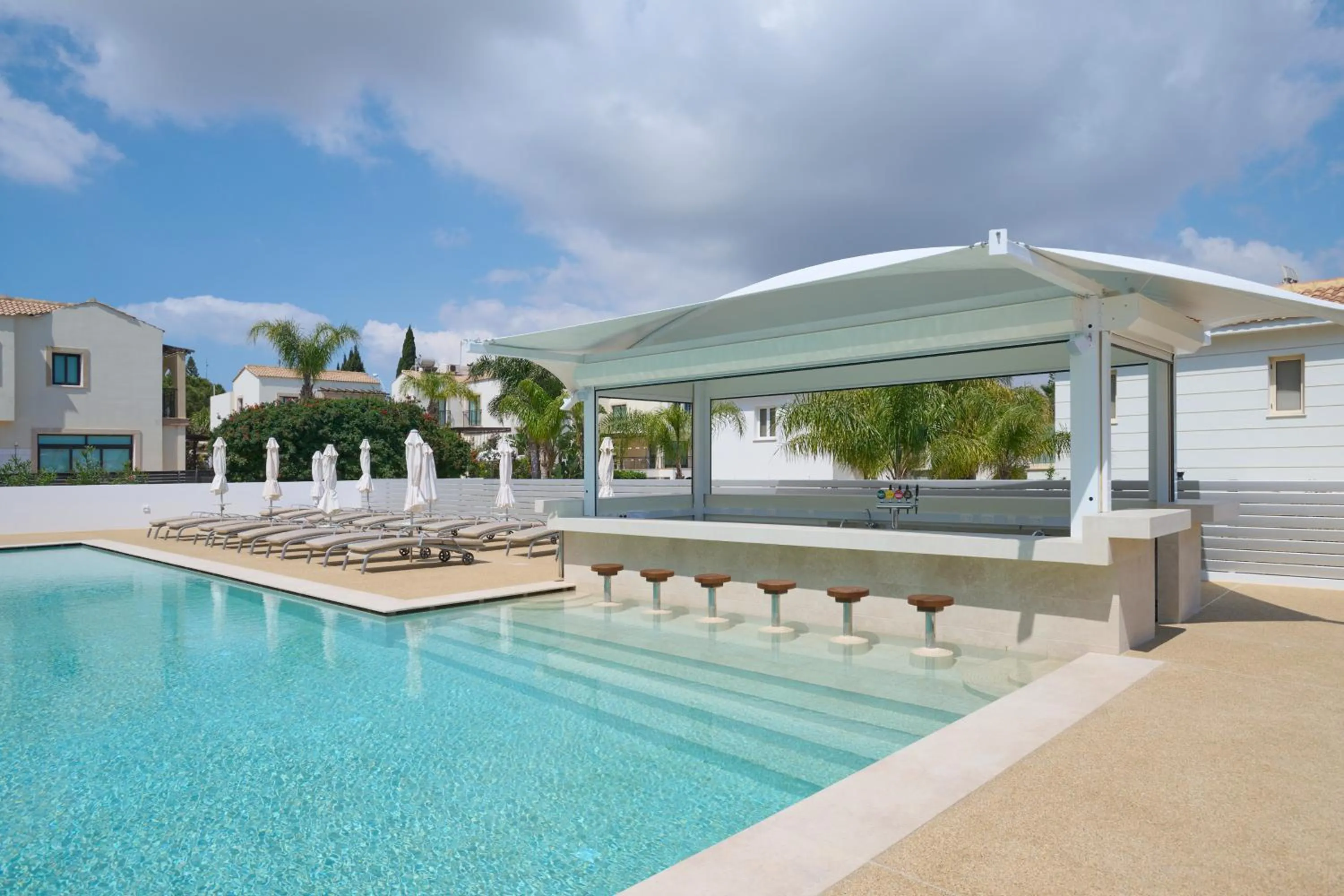 Swimming pool in Sunrise Oasis Hotel & Waterpark