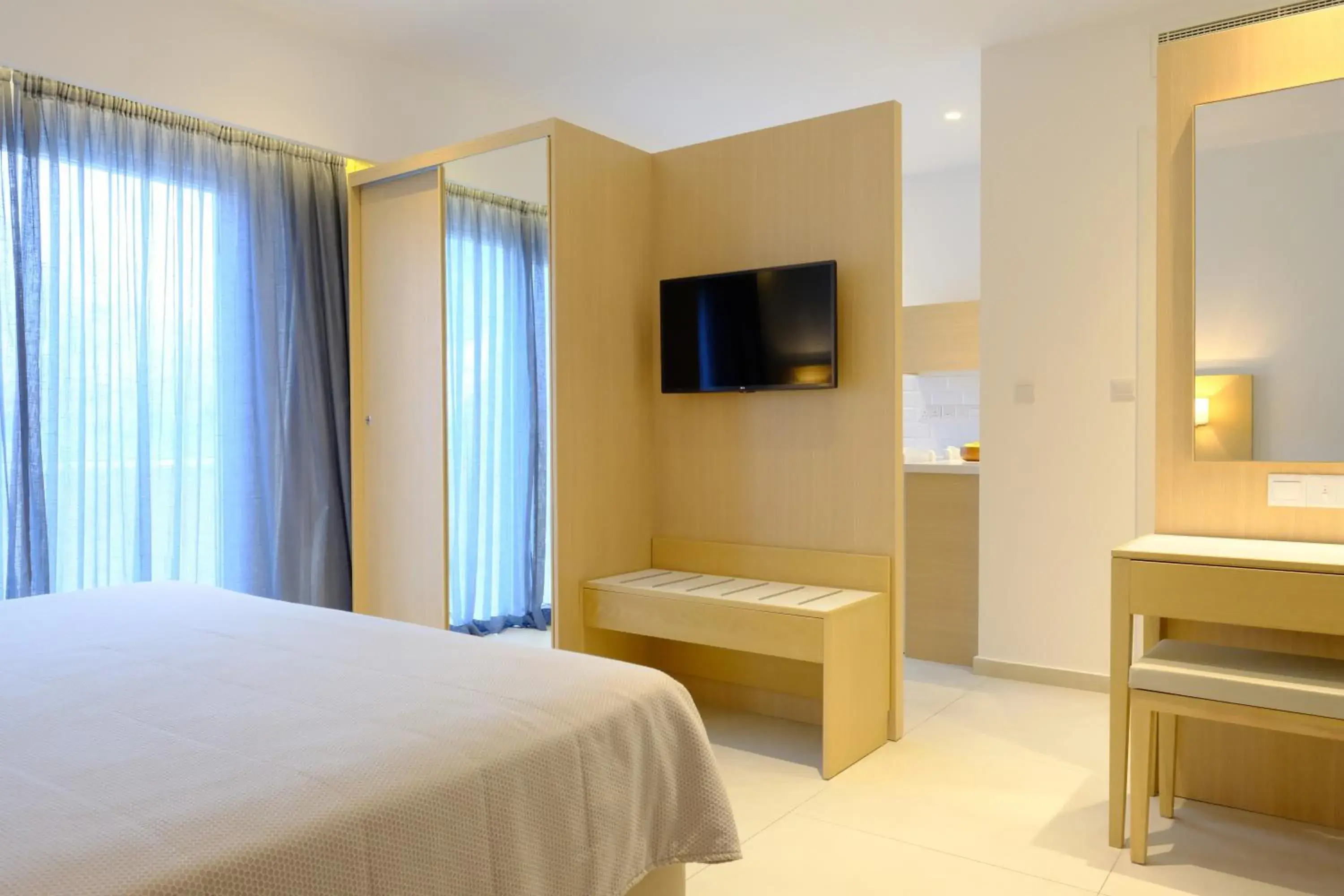 Superior Studio with Sea View in Sunrise Oasis Hotel & Waterpark Superior Studio with Sea View in Sunrise Oasis Hotel & Waterpark