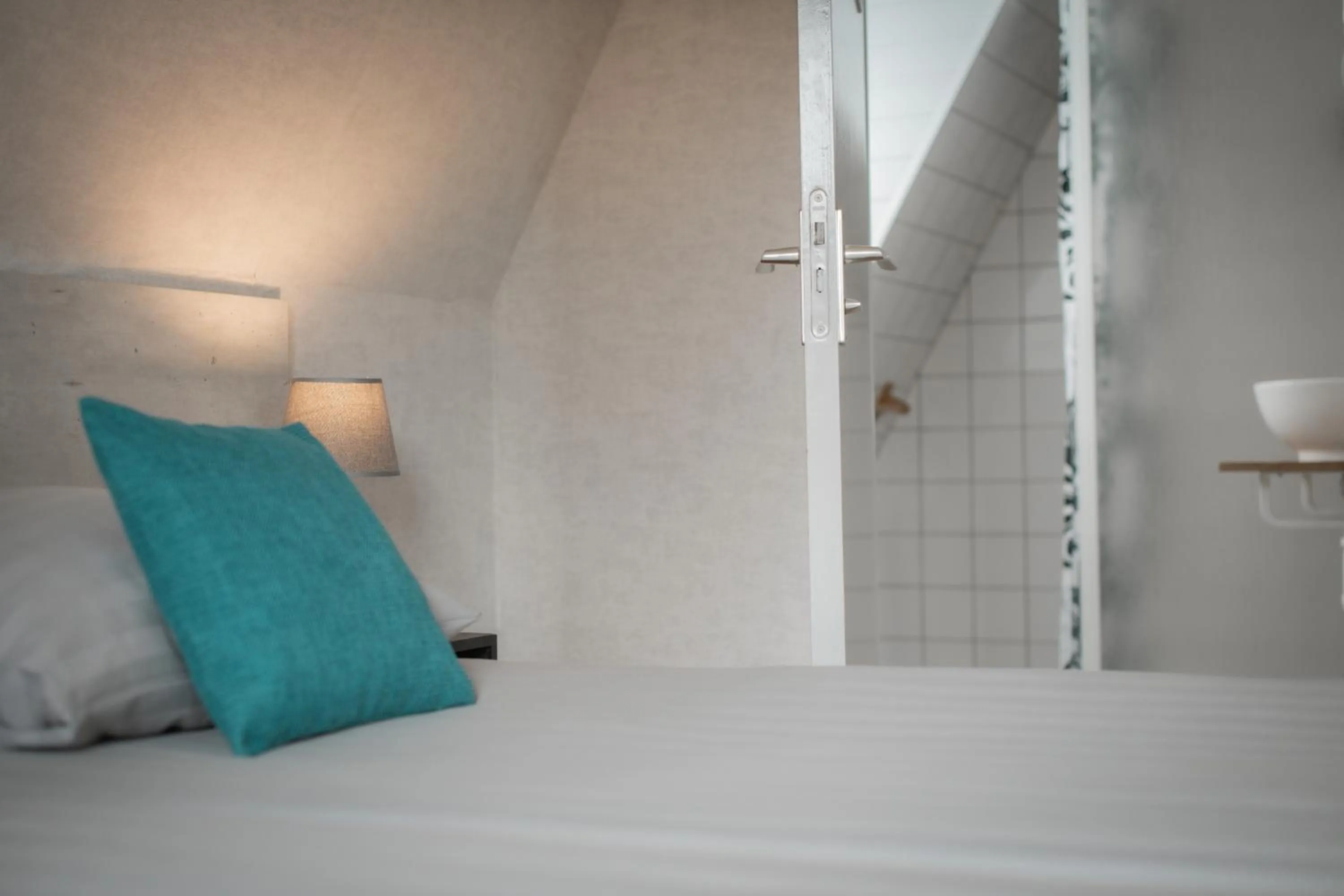 Bathroom, Bed in Hotel Groede