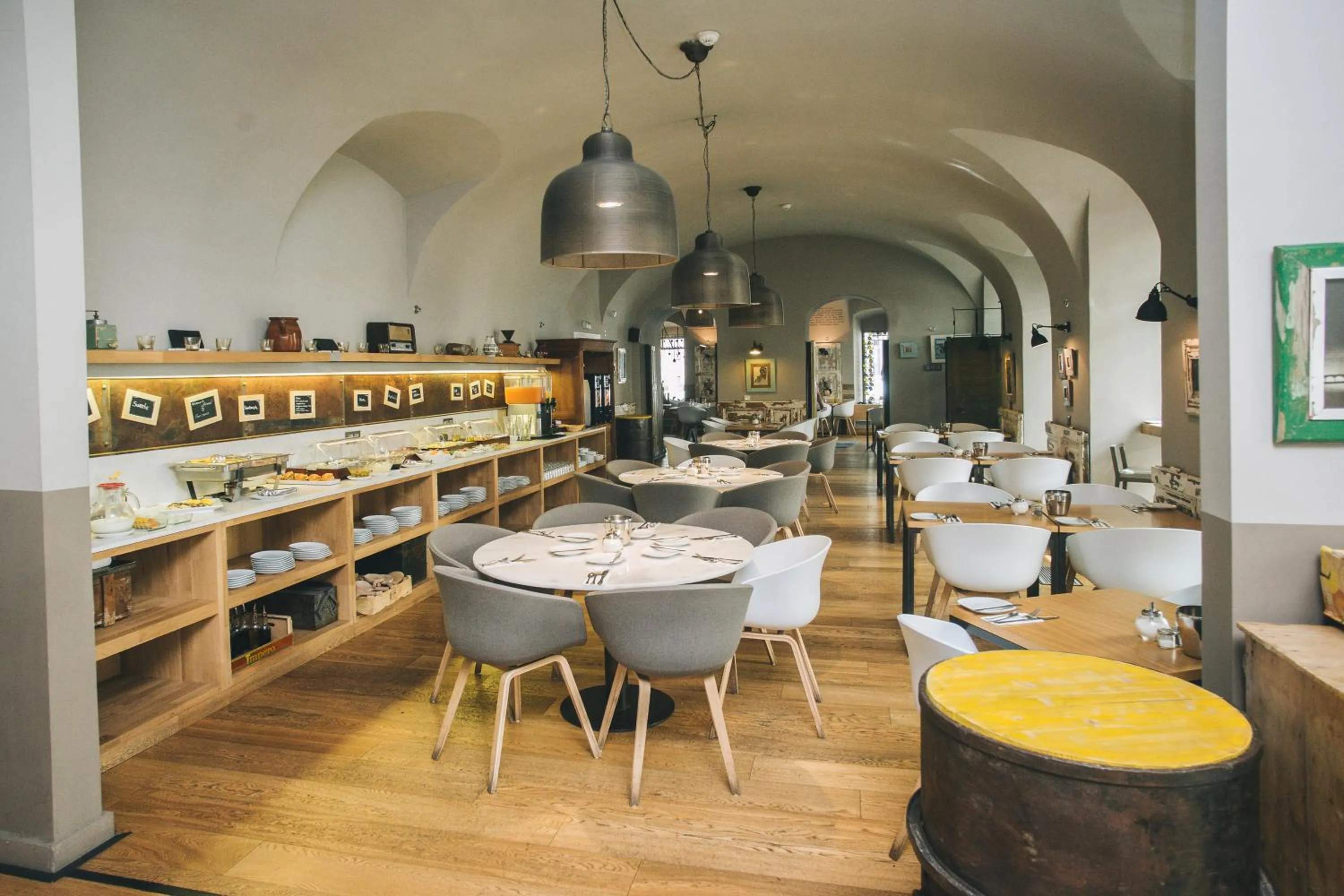 Restaurant/places to eat in Hotel Zenit Budapest Palace