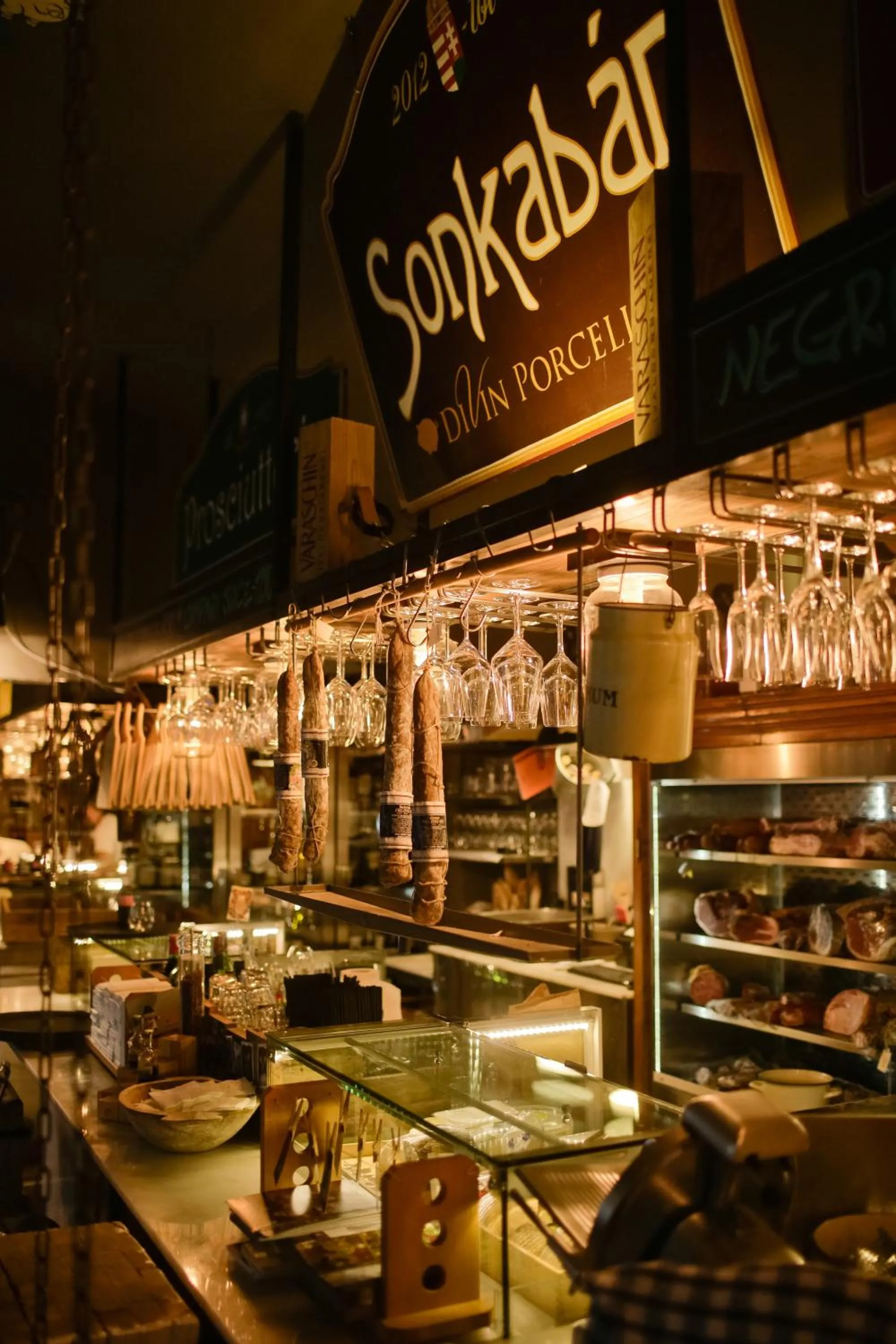 Restaurant/places to eat in Hotel Zenit Budapest Palace