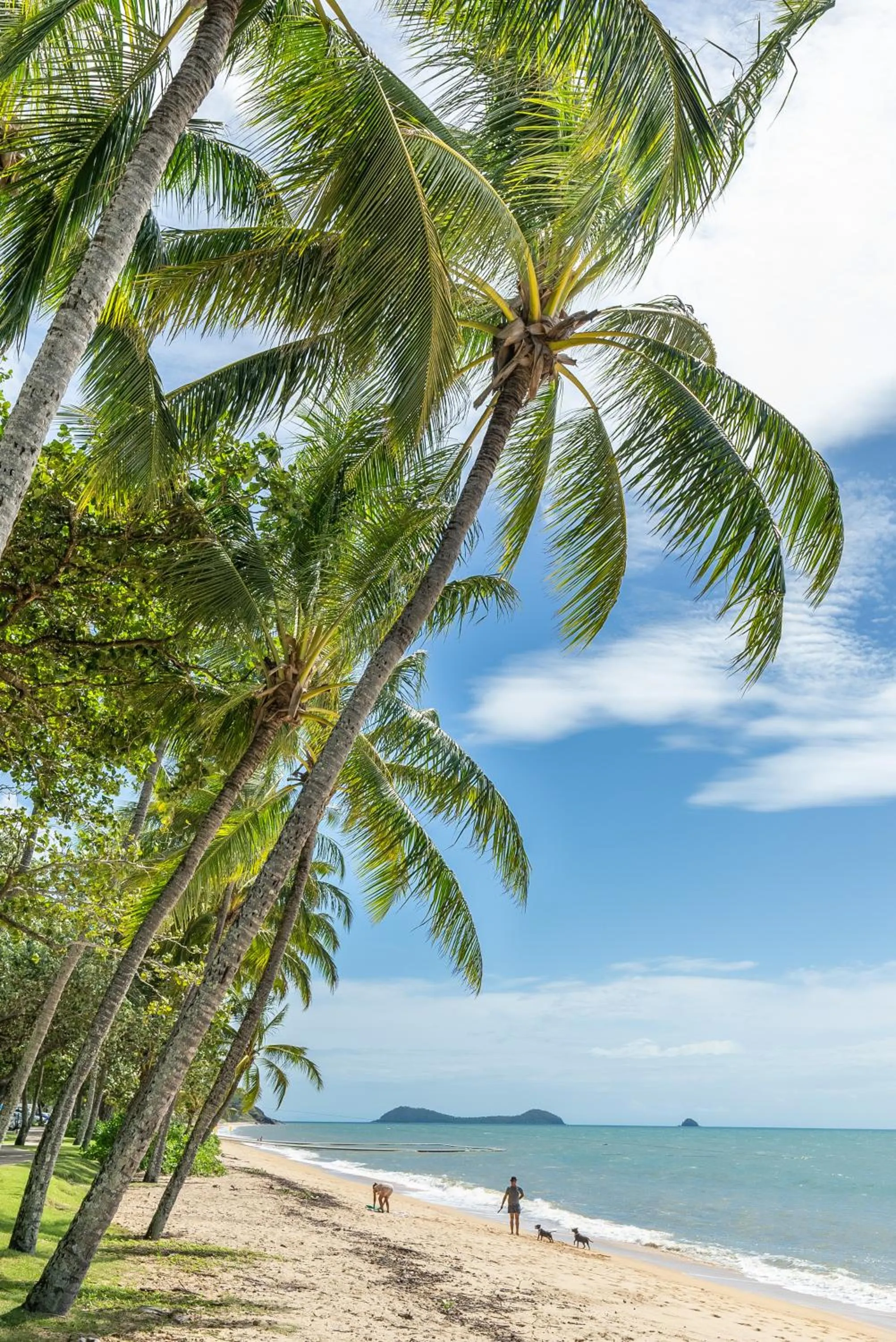 Coral Sands Beachfront Resort