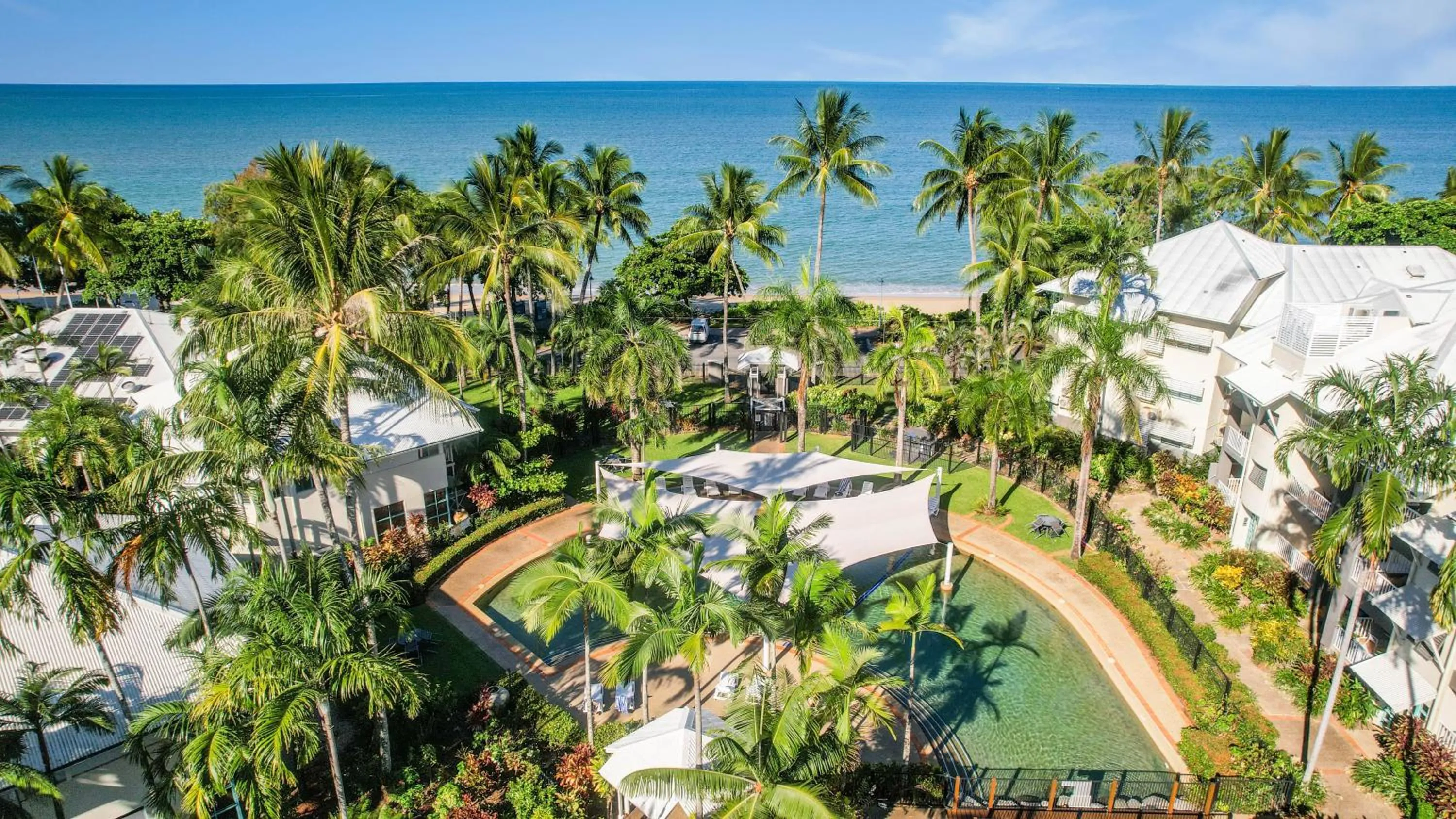 Coral Sands Beachfront Resort