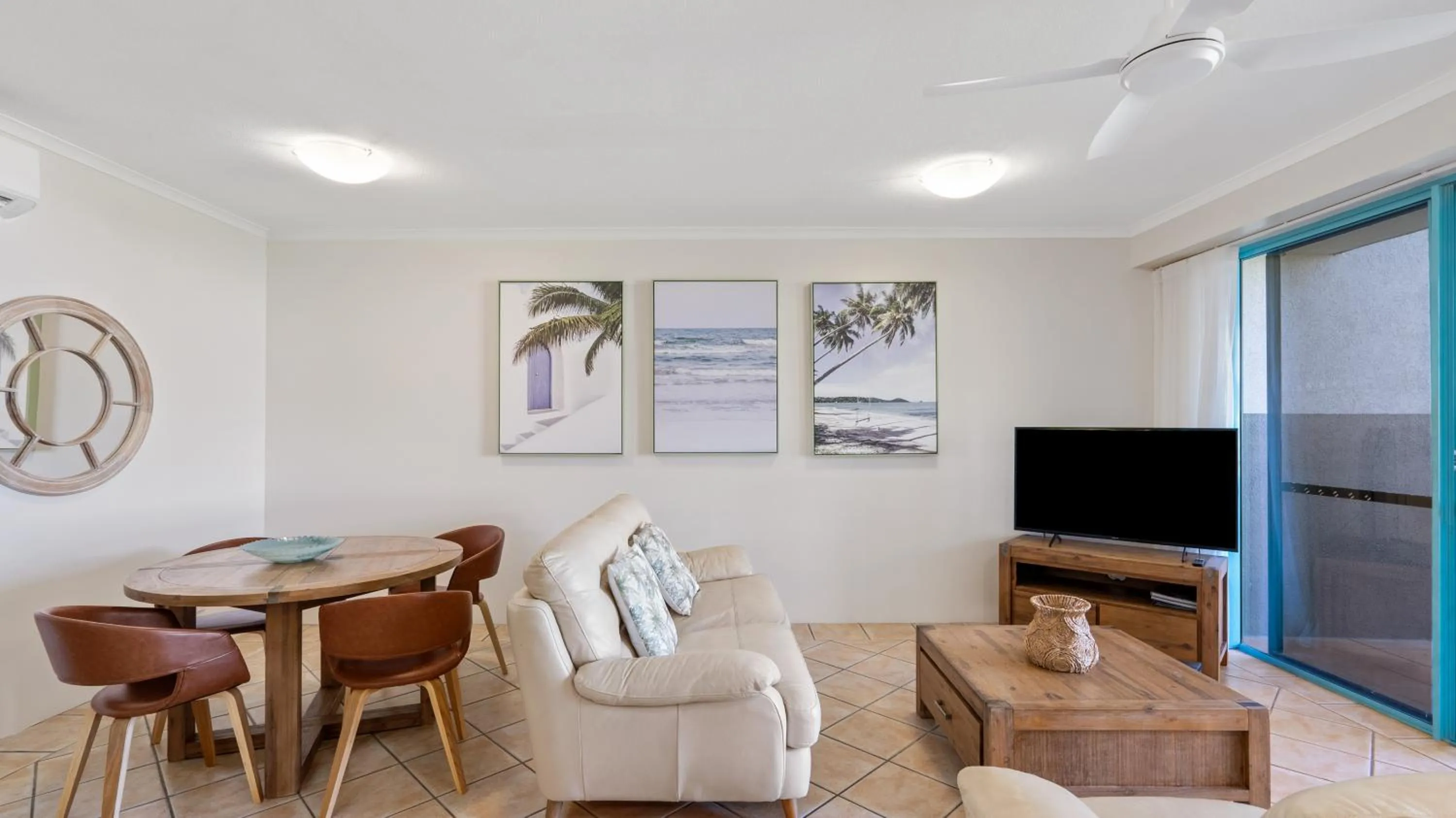 Coral Sands Beachfront Resort