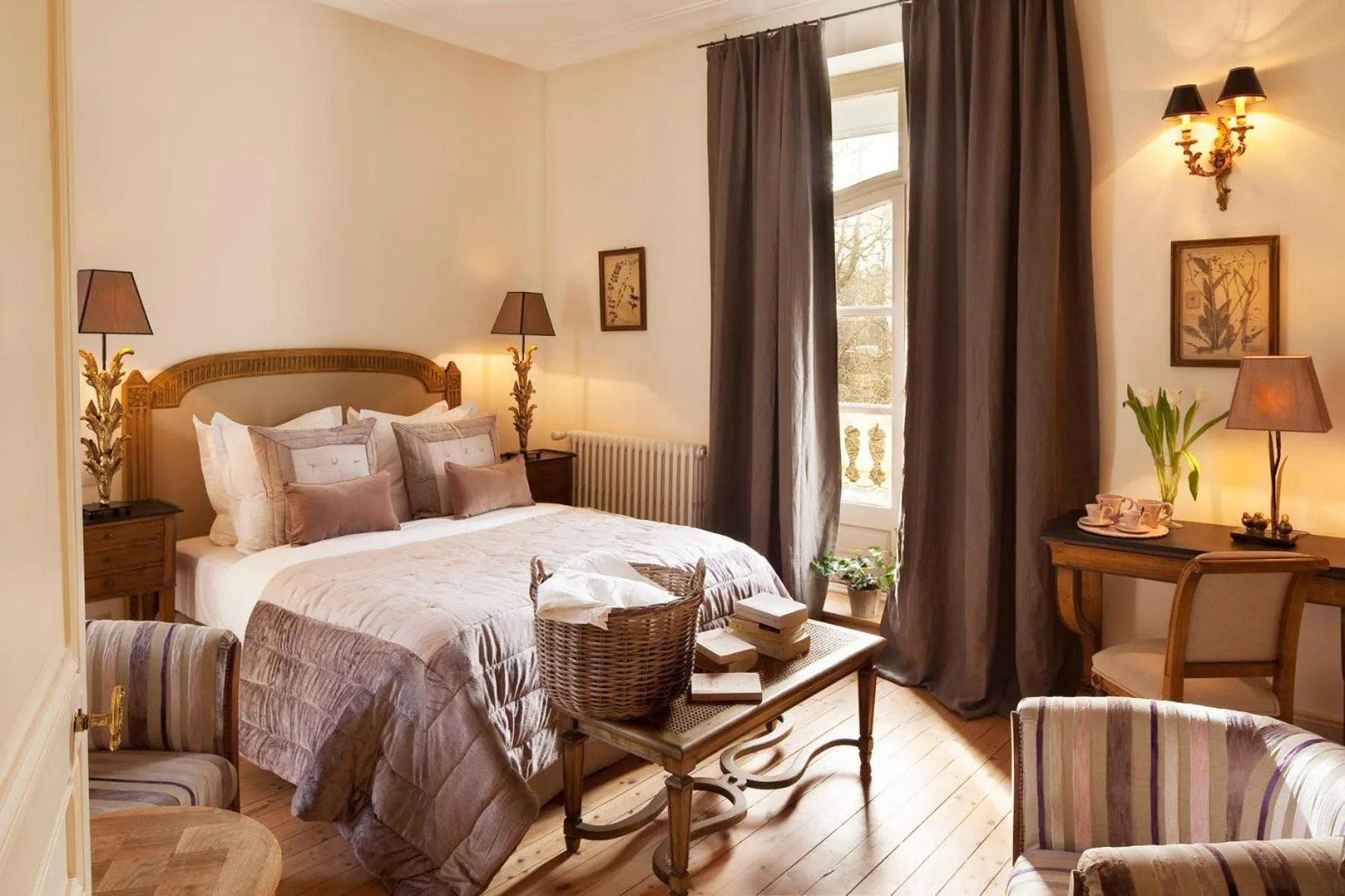 Photo of the whole room, Bed in Château de la Marine