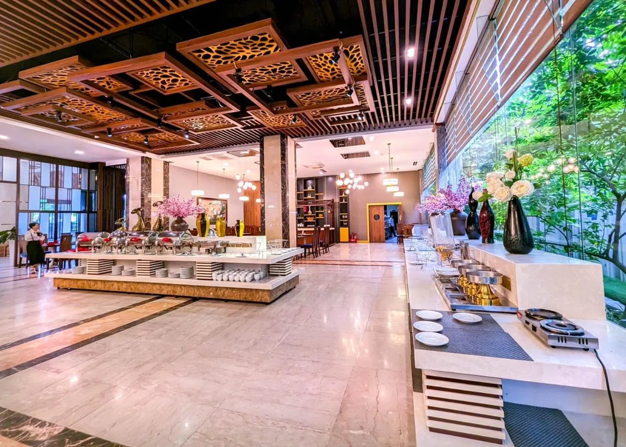 Restaurant/places to eat in Muong Thanh Grand Xa La Hotel