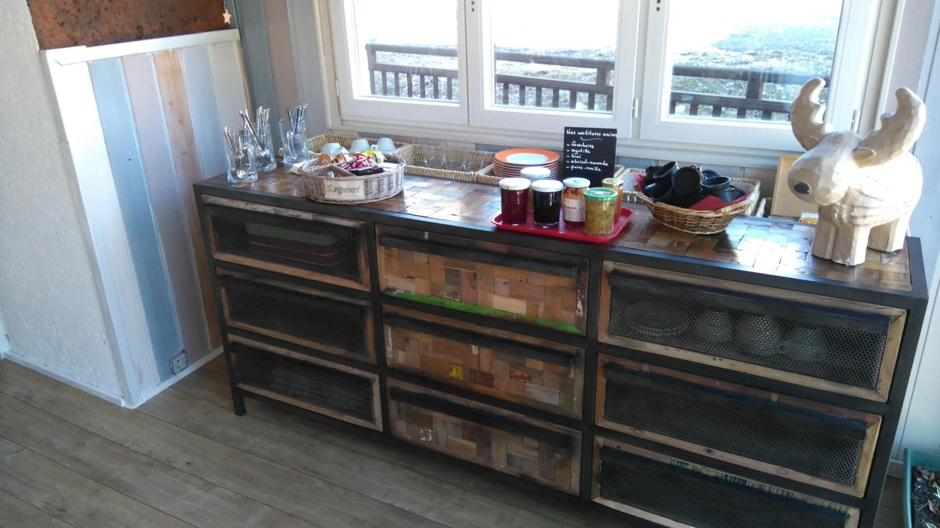 Decorative detail in Hôtel Le Martagon