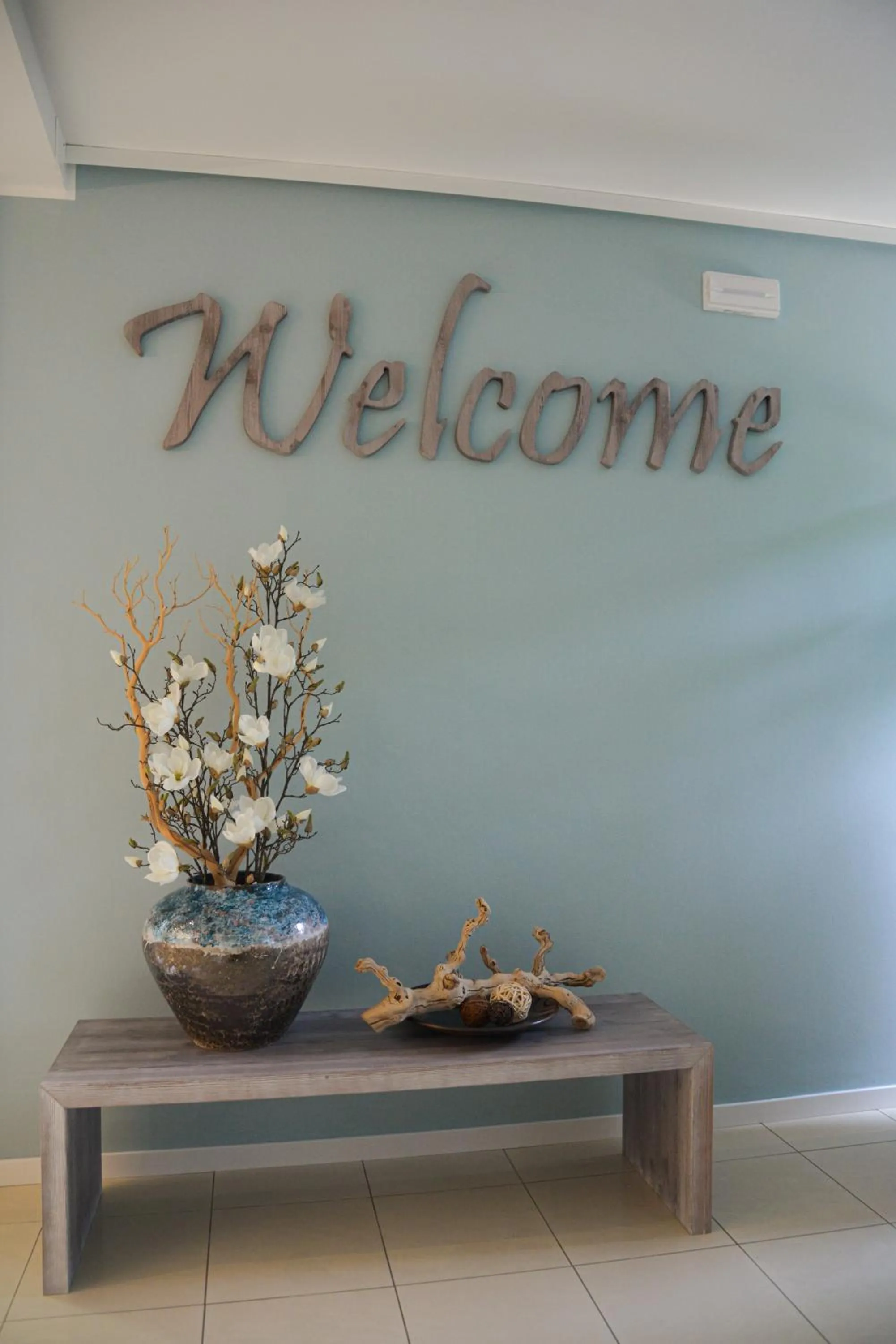 Lobby or reception in Hotel Renania