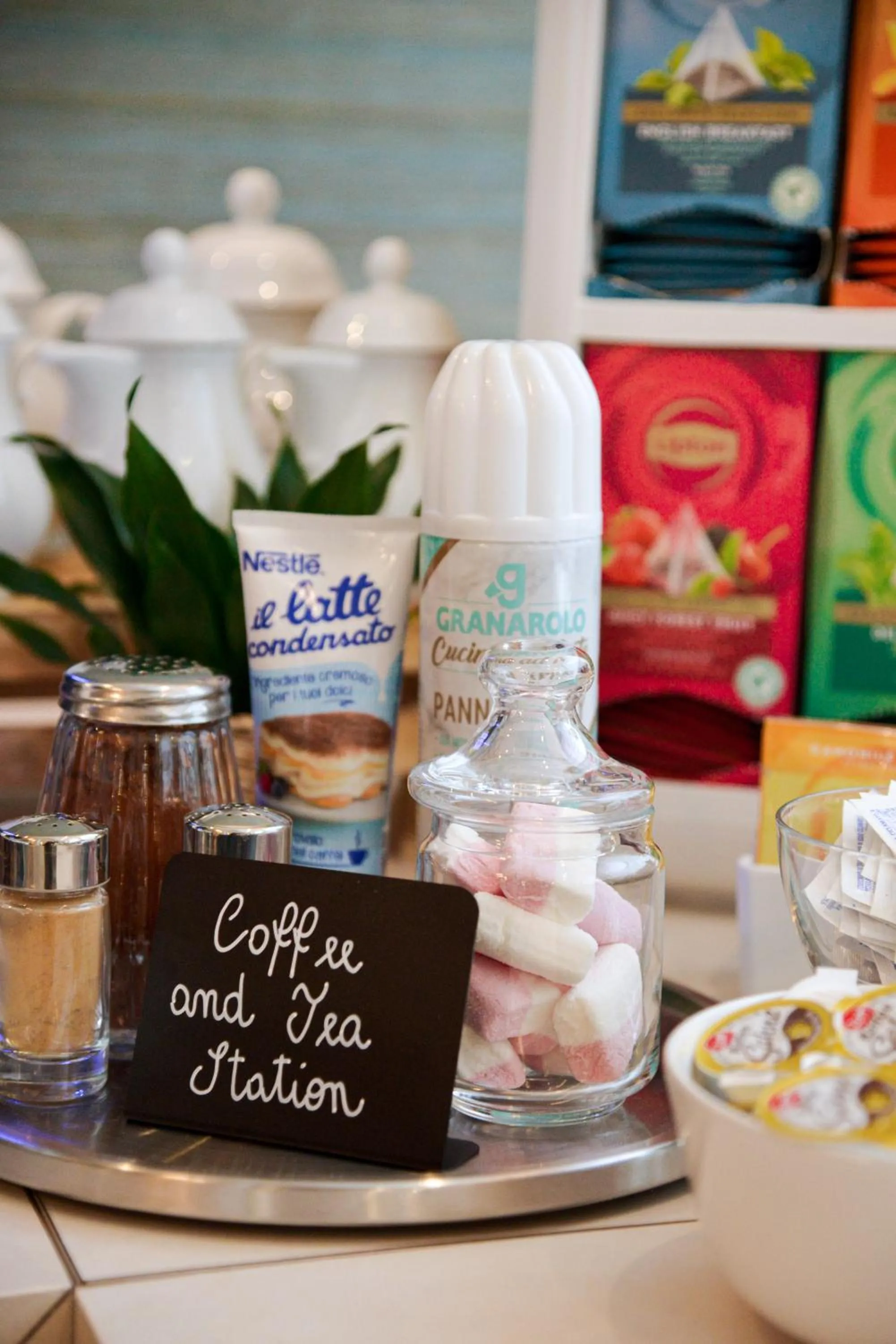 Coffee/tea facilities in Hotel Renania