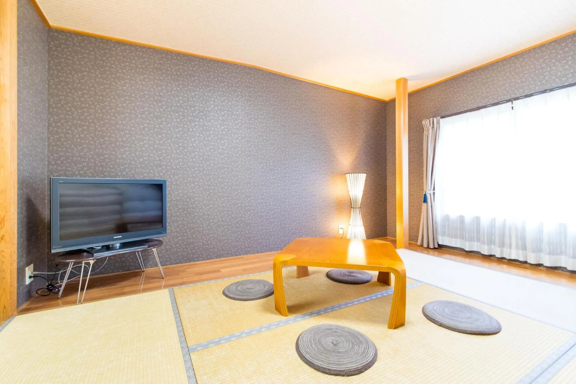 TV and multimedia in Seaside Pension Petit Shirahama