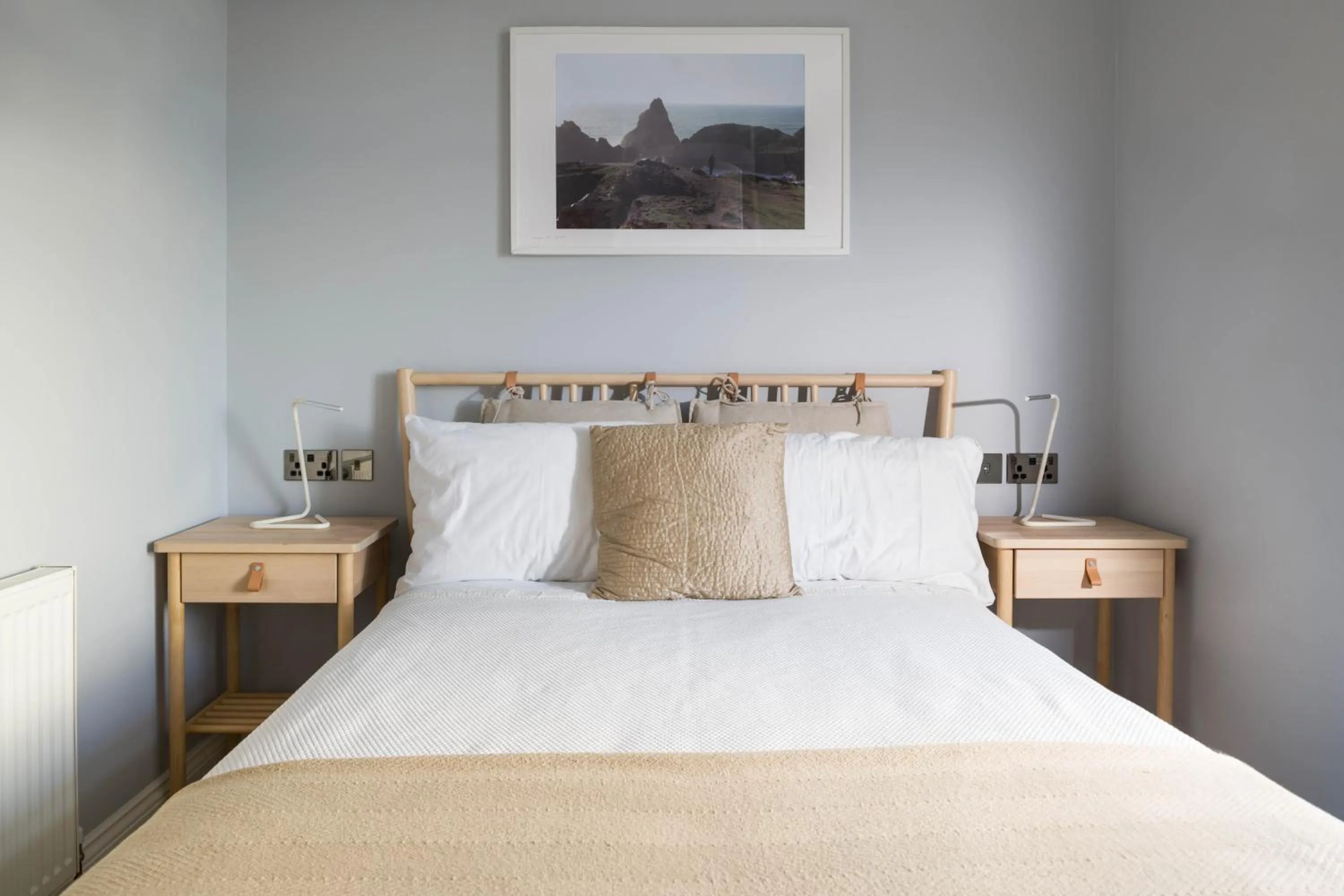 Bedroom, Bed in Housel Bay Hotel