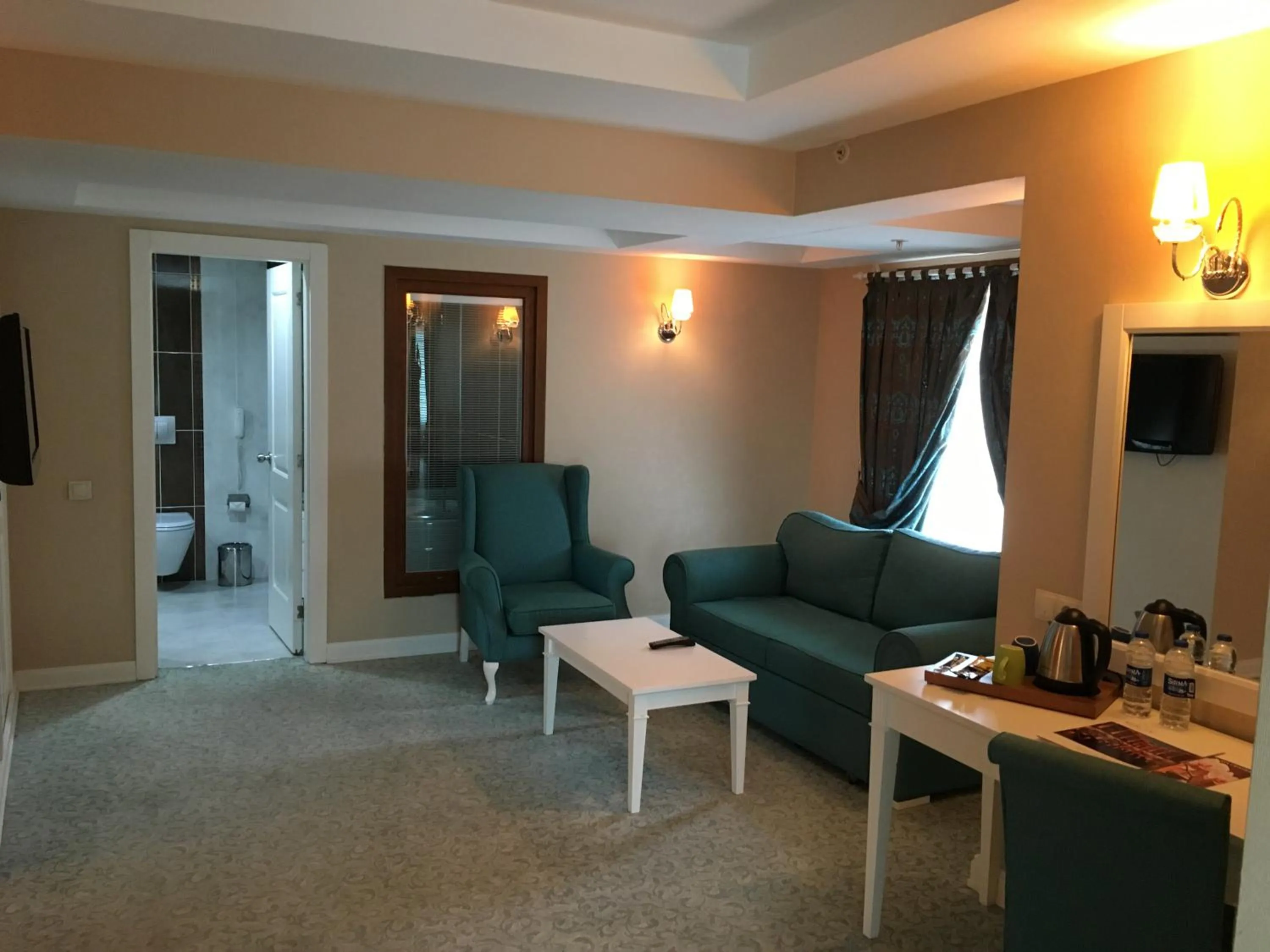 Coffee/tea facilities in Mercia Hotels & Resorts