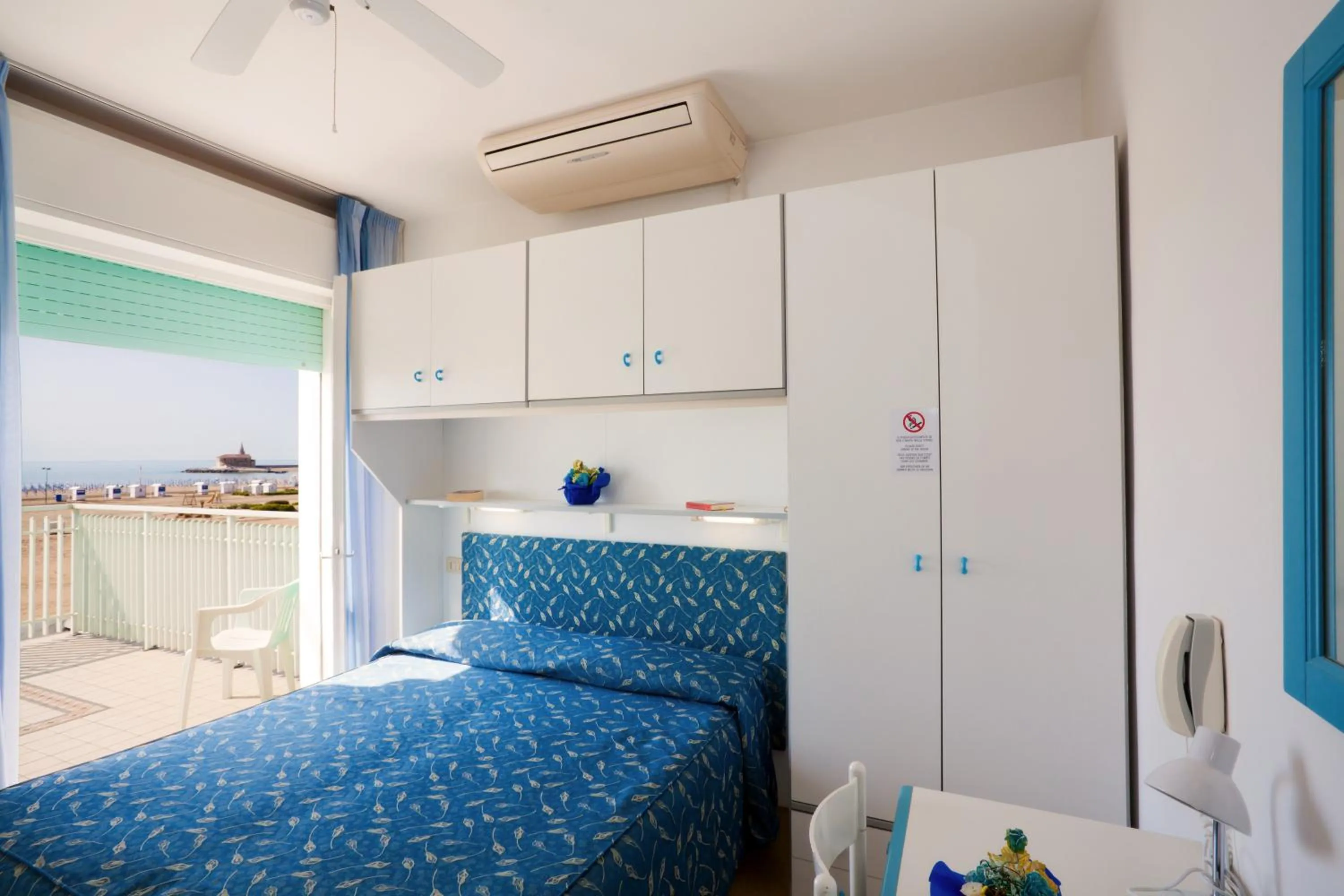 Spring, Bed in Hotel Sanremo