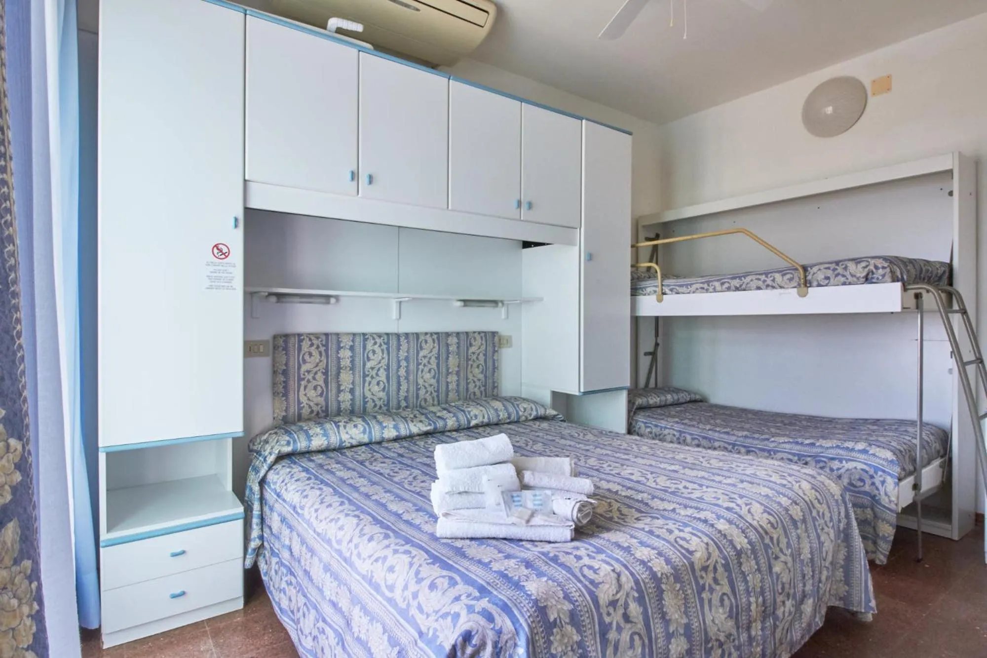 Bed in Hotel Sanremo