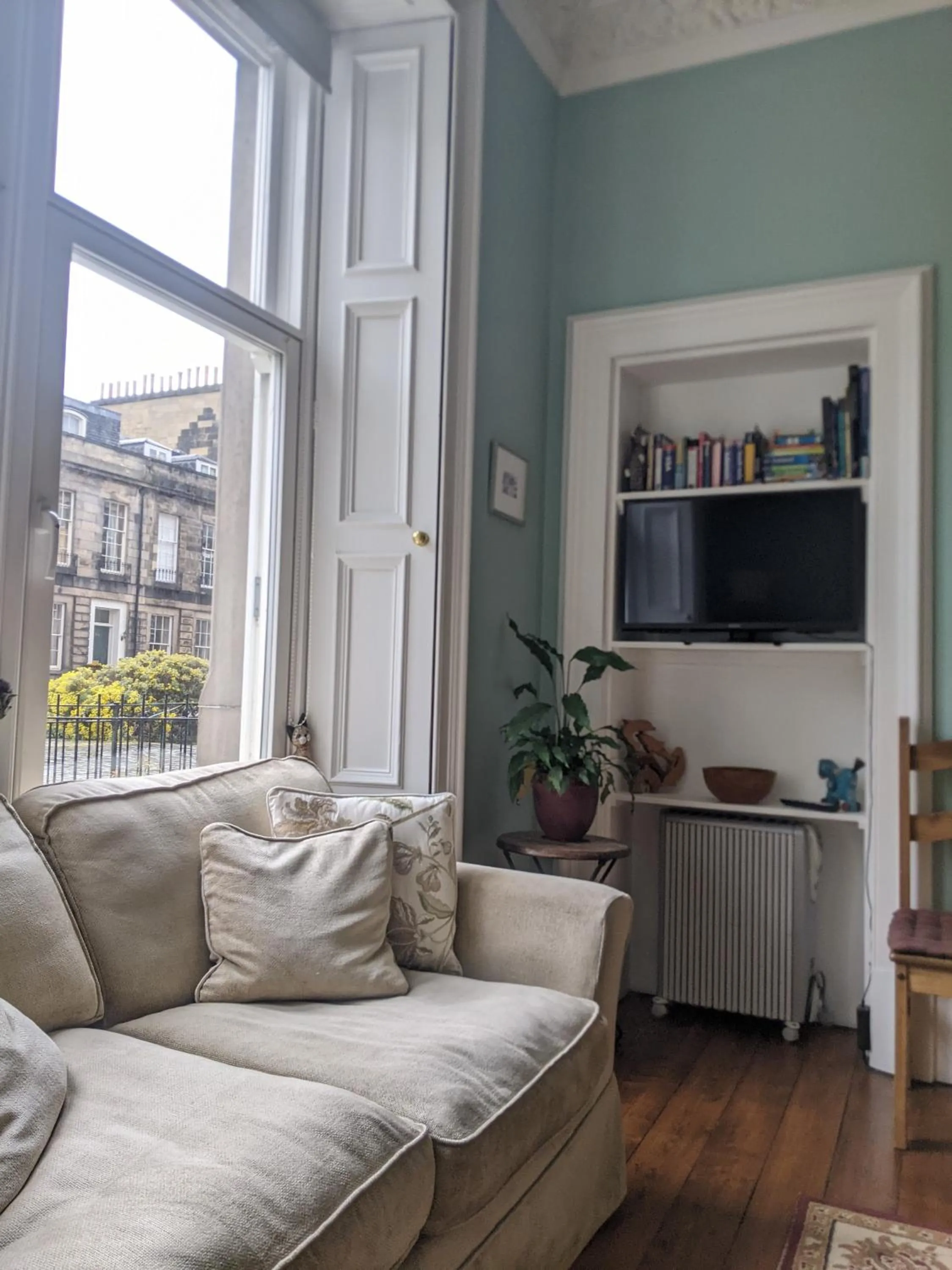 Lounge or bar in McCrae's Bed and Breakfast