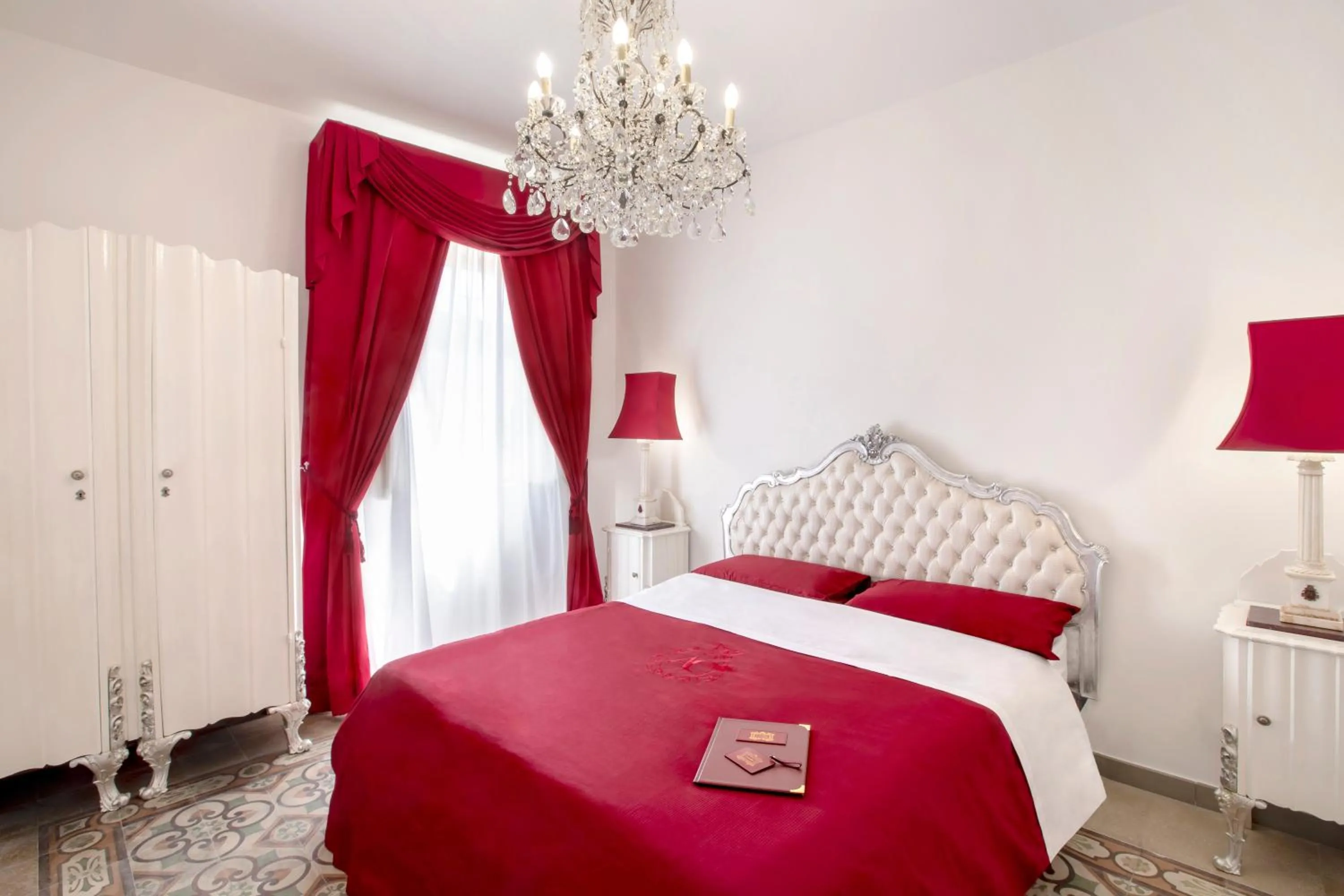 Bedroom, Bed in à Marchisa -Noto-