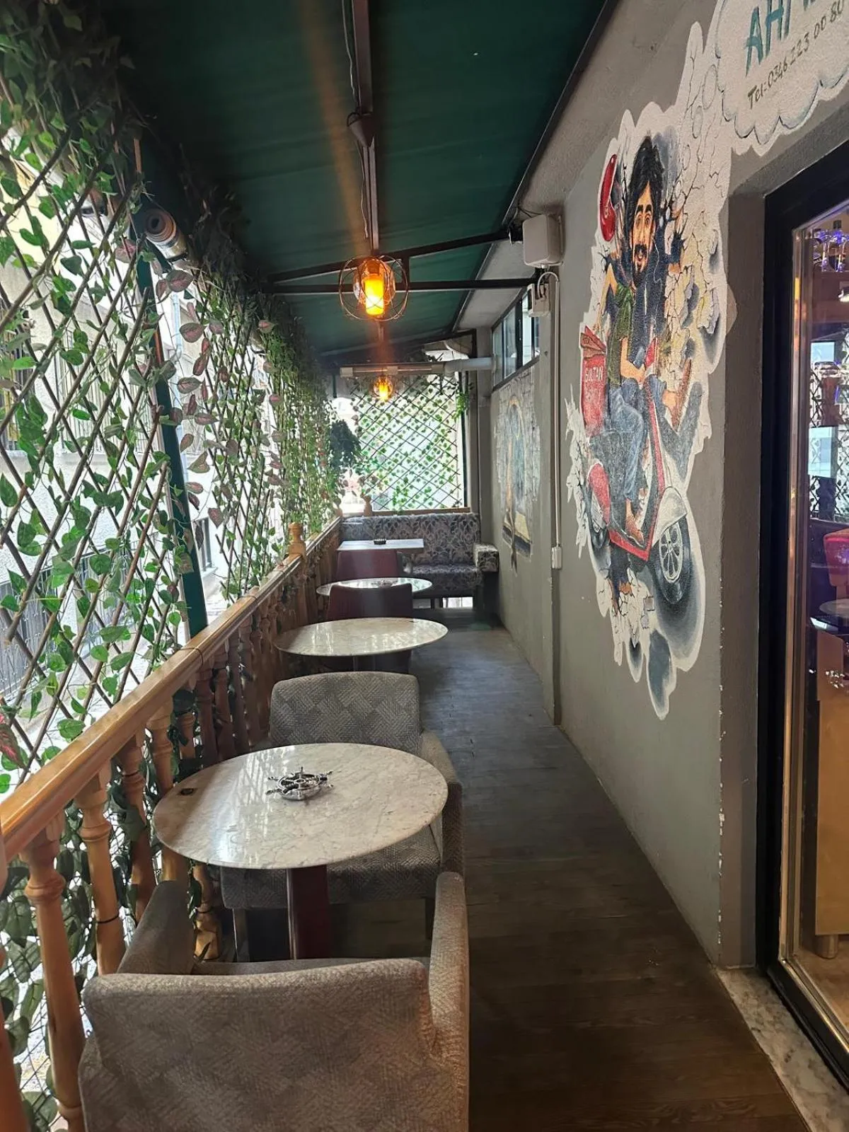 Lounge or bar in Sultan Hotel-Restaurant-Bistro