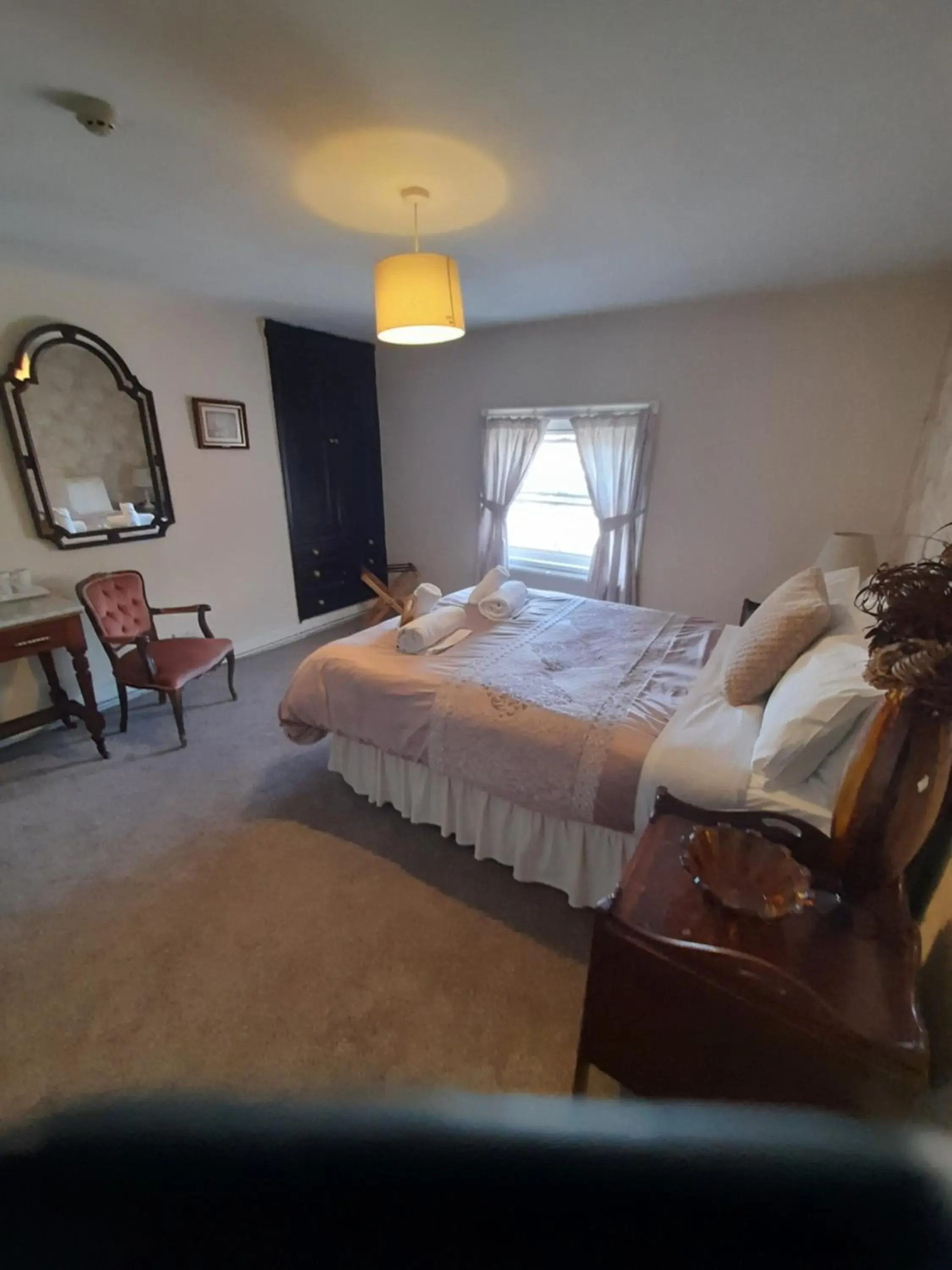 Double Room in The Bank House Hotel Double Room in The Bank House Hotel