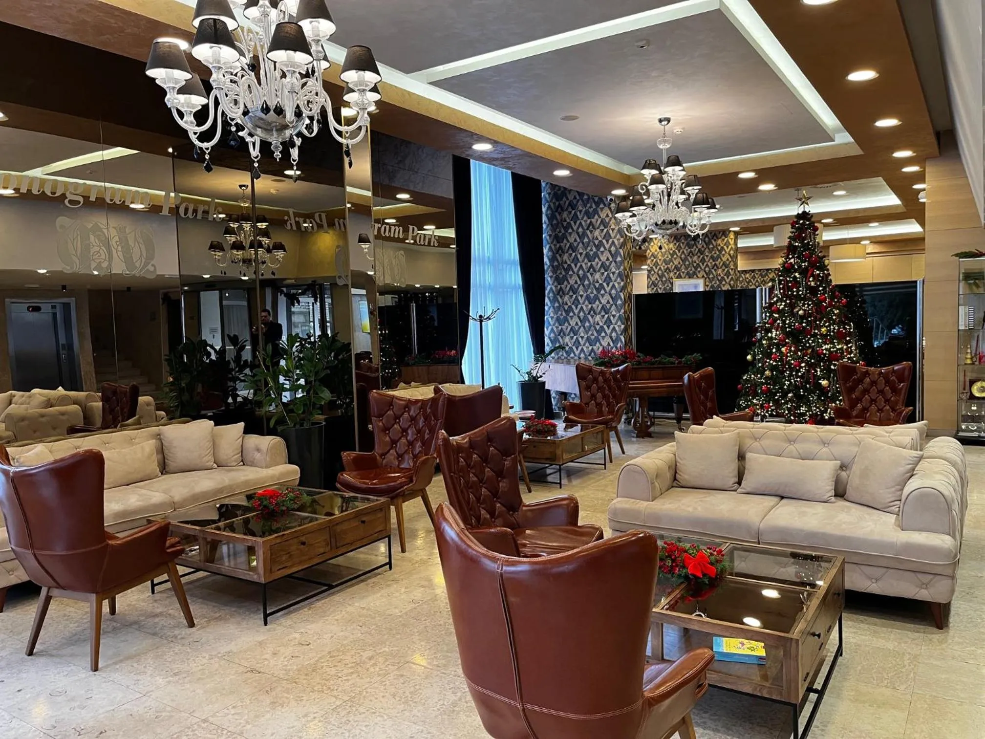 Lobby or reception in Hotel Monogram Park